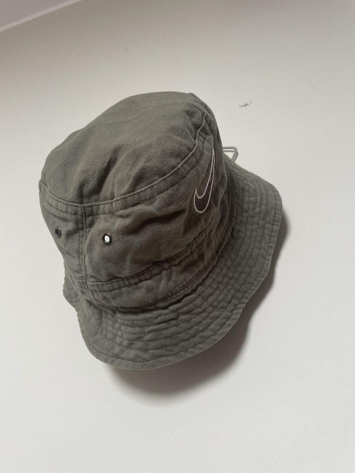 Vintage Vintage Swoosh Bucket Hat y2k haft unisex retro Size ONE SIZE - 2 Thumbnail