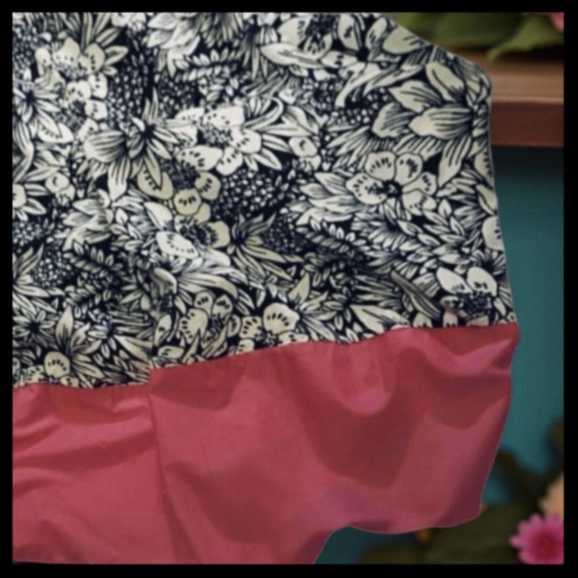 Aeropostale Black and white floral maxi dress with Pink hem Size L / US 10 / IT 46 - 8 Thumbnail