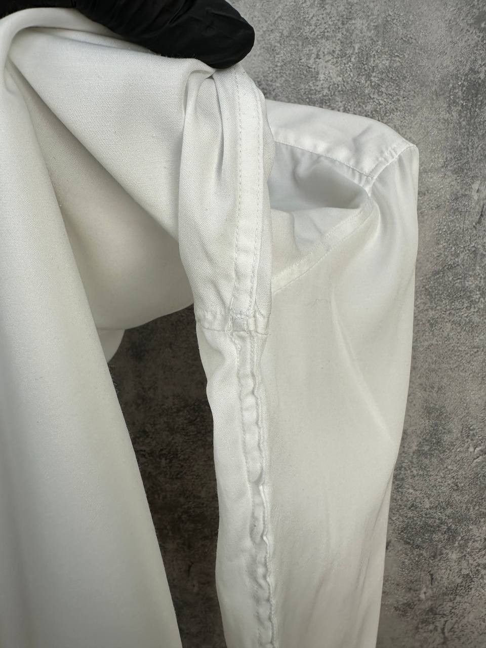 Givenchy Givenchy Gentleman Vintage Button Up Shirt Poplin White LS Size US M / EU 48-50 / 2 - 10 Thumbnail