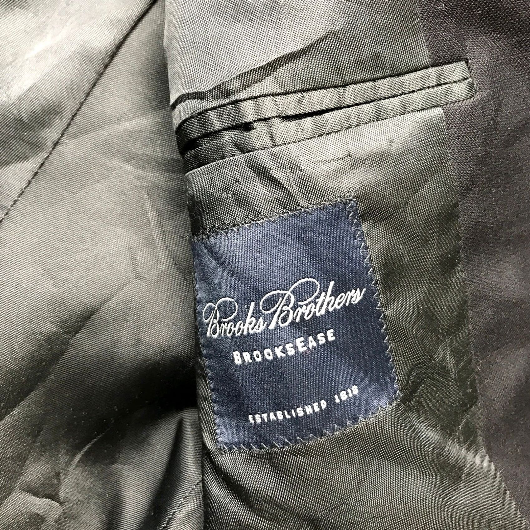 Brooks Brothers Brooks Brothers Brooksease Blazer Coat Mens L 42L Button Coat Blazer Navy Solid Pockets Wool? Polyester Blazer Mens Regular Fall Winter Jacket Size 42R - 4 Thumbnail
