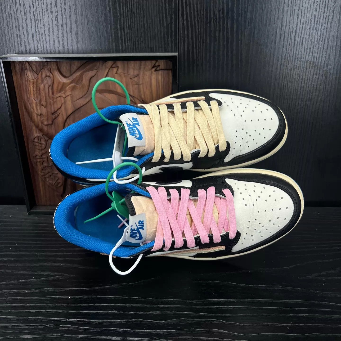Nike AJ1 Low TS Lightning Barbed Size US 7.5 / IT 37.5 - 3 Thumbnail
