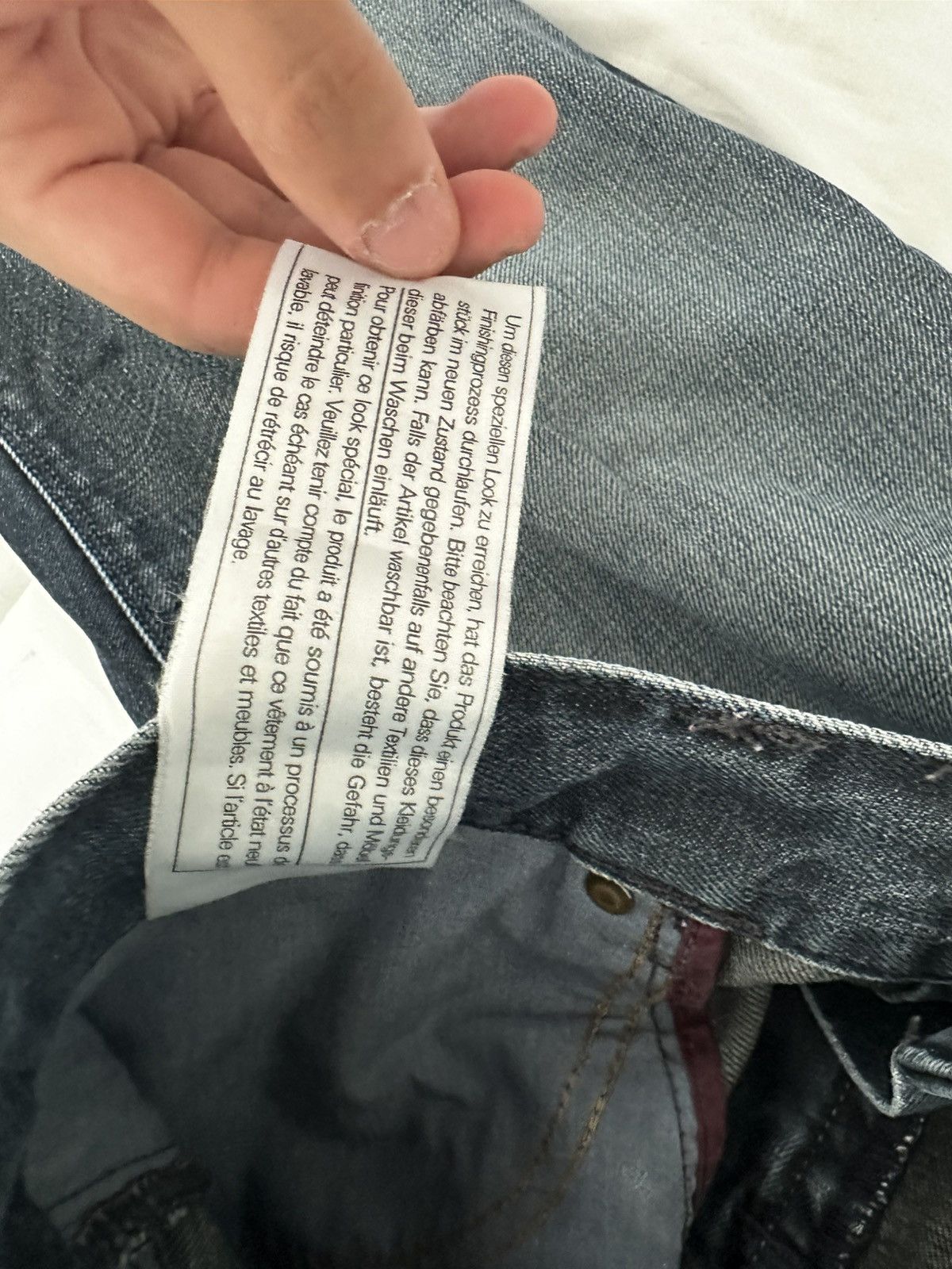 Hugo Boss Hugo Boss straight fit jeans in dark wash denim Size US 34 / EU 50 - 10 Thumbnail