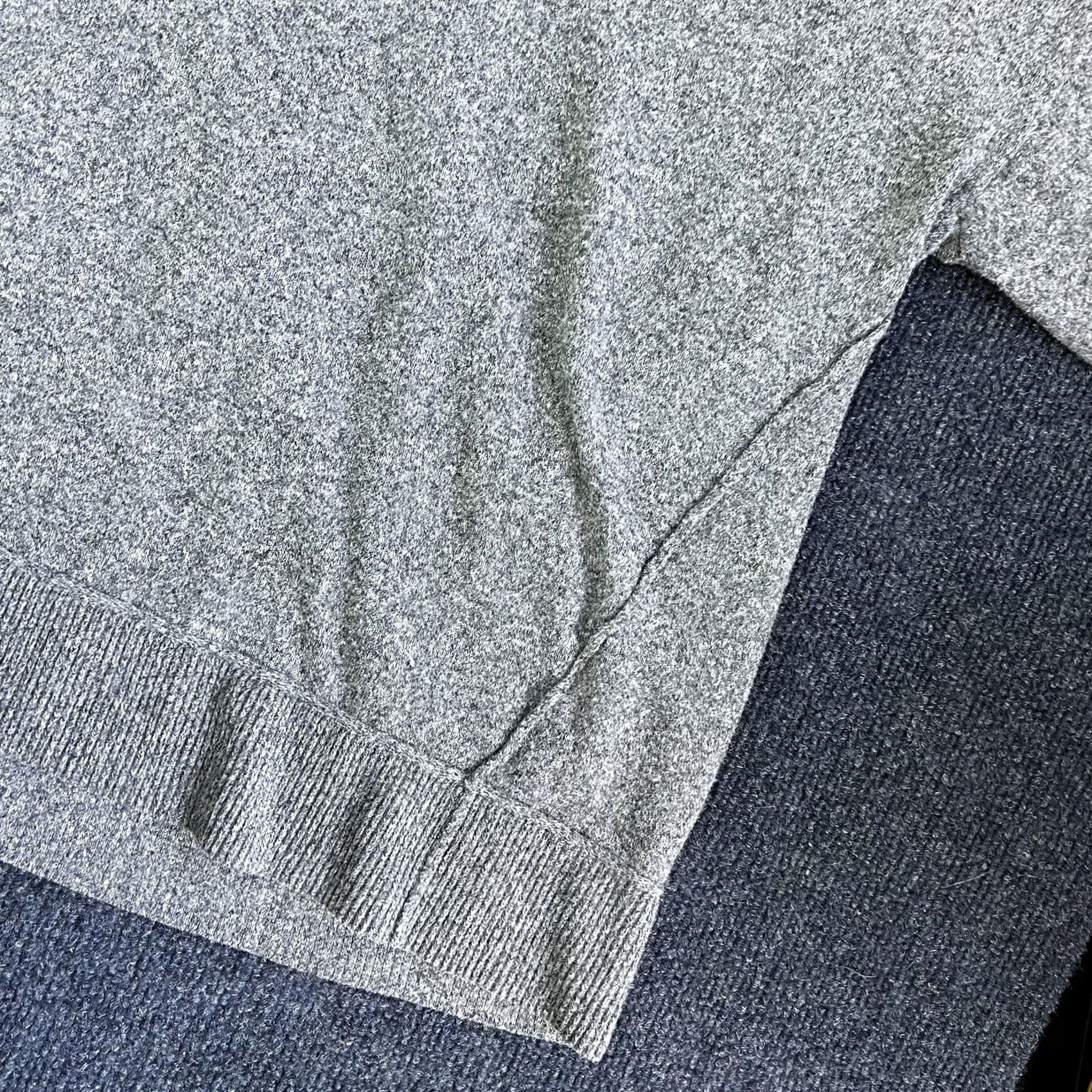 Lucky Brand Lucky Brand Sweater Womens Large Gray V Neck Lightweight Knit Pullover Size L / US 10 / IT 46 - 4 Thumbnail