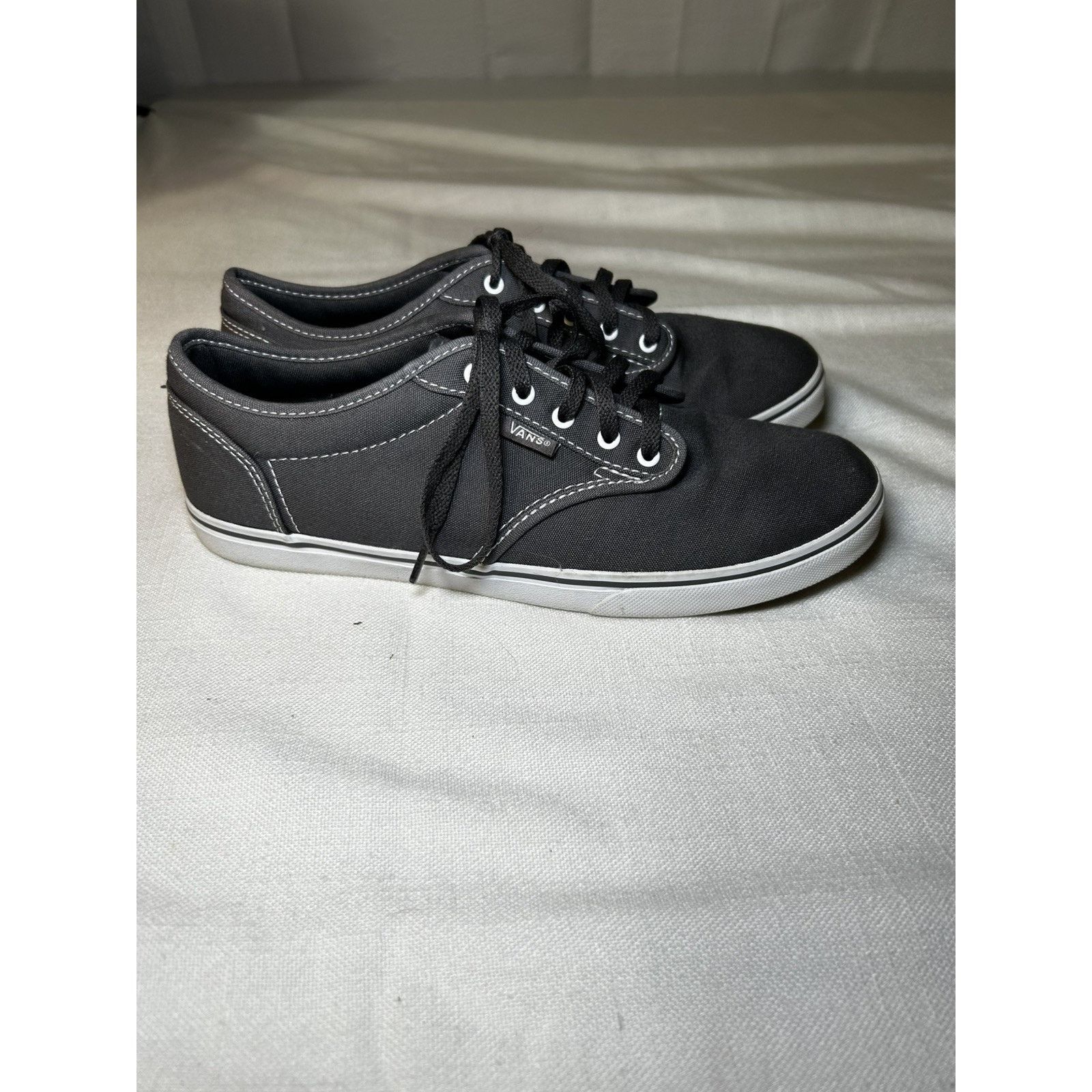 Vans Vans Women 9 Off The Wall Sneakers Gray Canvas Lace Up Round Size US 9 / IT 39 - 3 Thumbnail