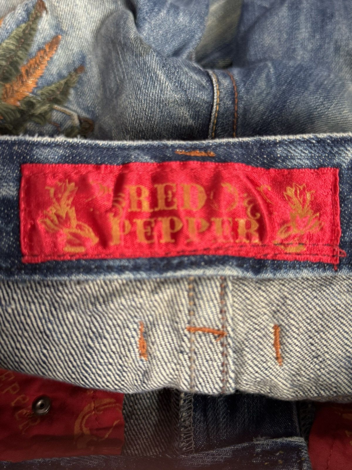 GOSTAR DE FUGA × LOWBOX Red Pepper Japan Native War Bonnet Embroidered Flared Jeans Size US 28 / EU 44 - 22 Thumbnail