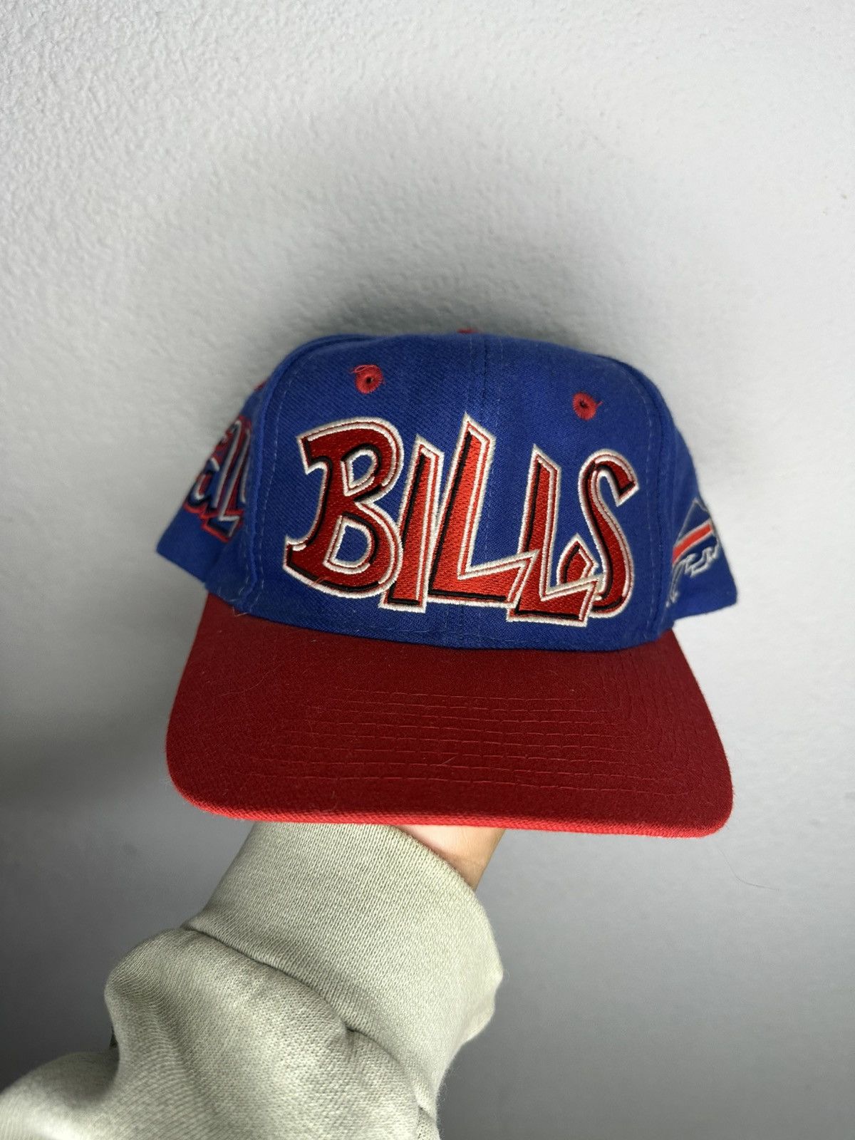 NFL 90s Buffalo Bills graffiti hat Size ONE SIZE - 1 Thumbnail