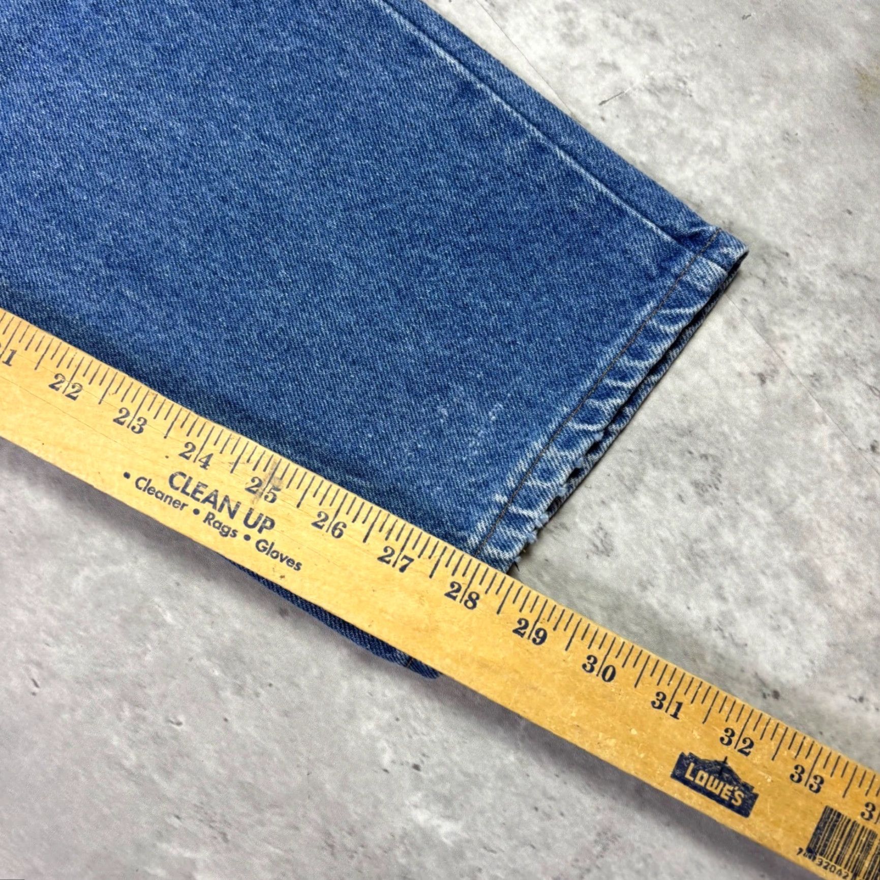 Lee VINTAGE Lee Jeans Mens Medium Wash Straight Leg Denim Pants 30x28 Retro 90s Regular Rise High 5-Pocket Logo Button Zip with Stretch Denim Blue Size US 30 / EU 46 - 5 Thumbnail