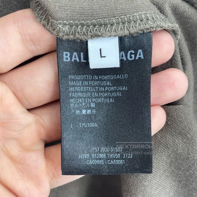 Balenciaga Balenciaga Plain Logo Printed Round Neck Short Sleeve Size US L / EU 52-54 / 3 - 4 Thumbnail