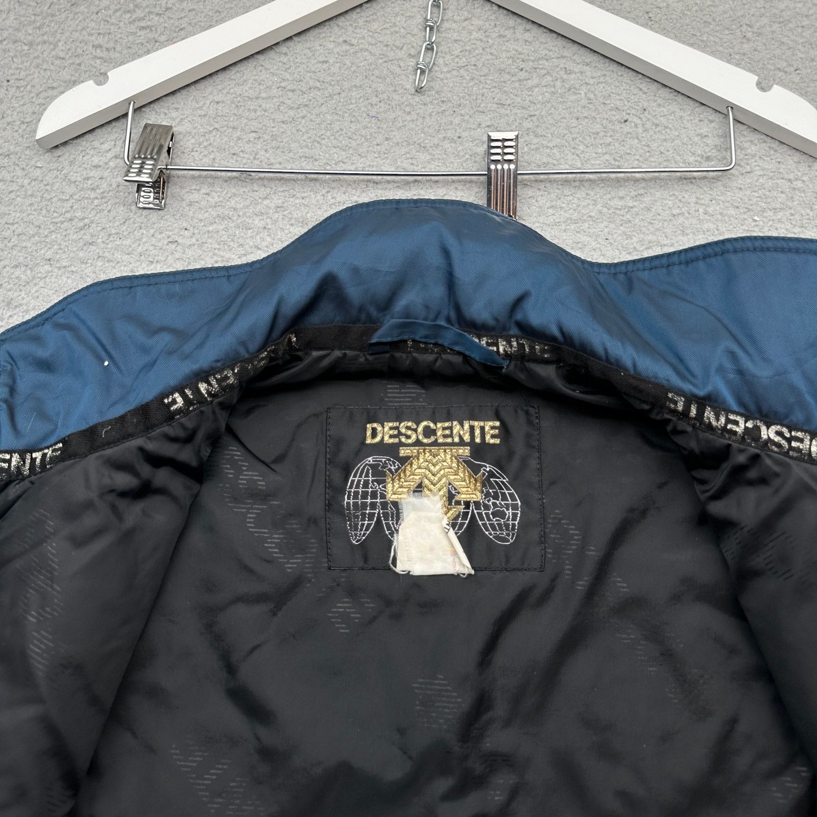 Descente VTG 90s Descente Ski Full Zip Vest XL Navy Blue Hong Kong Size US XL / EU 56 / 4 - 10 Thumbnail