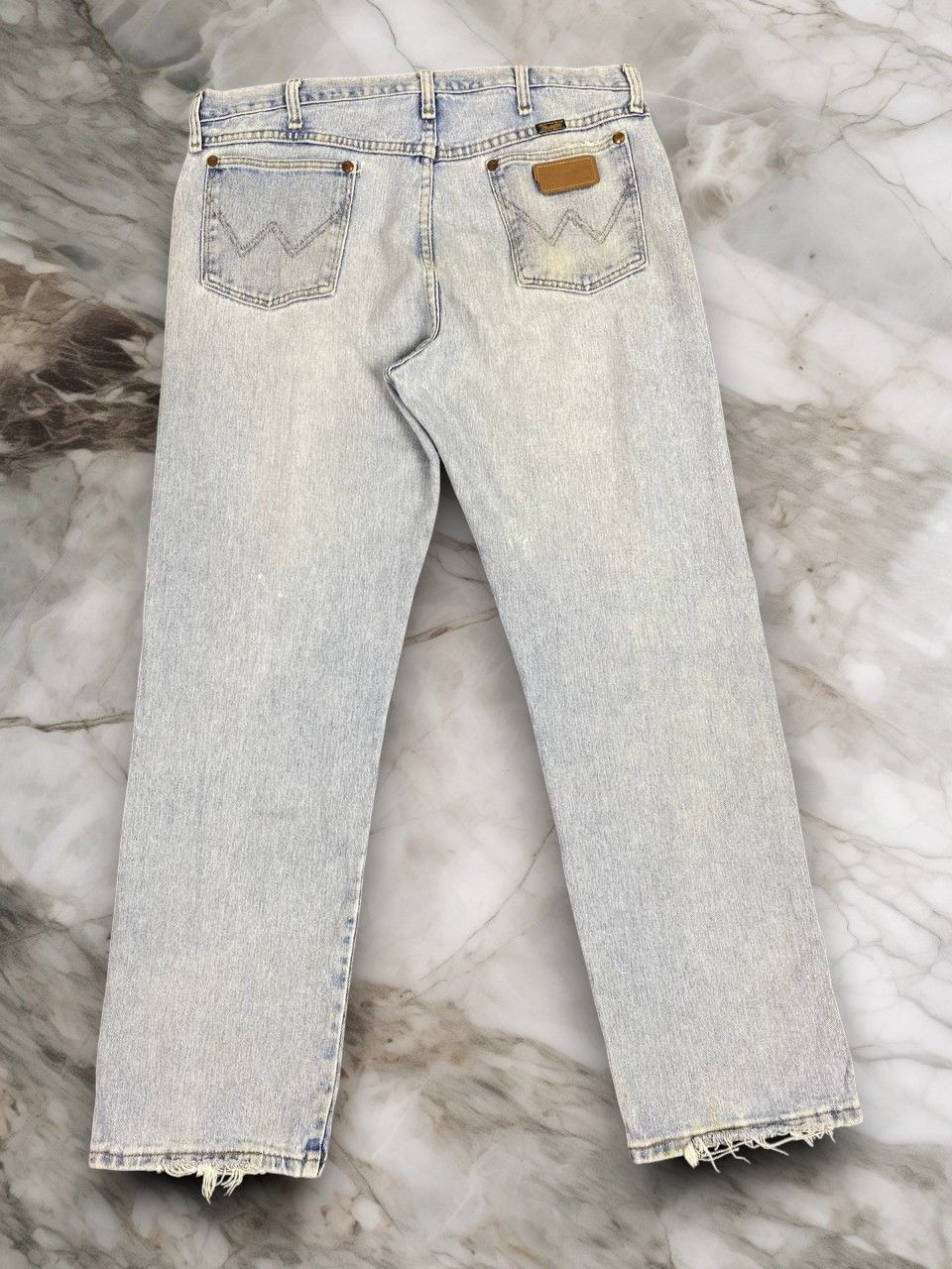 Wrangler vintage wrangler lightwash distressed denim Size US 37 - 2 Thumbnail