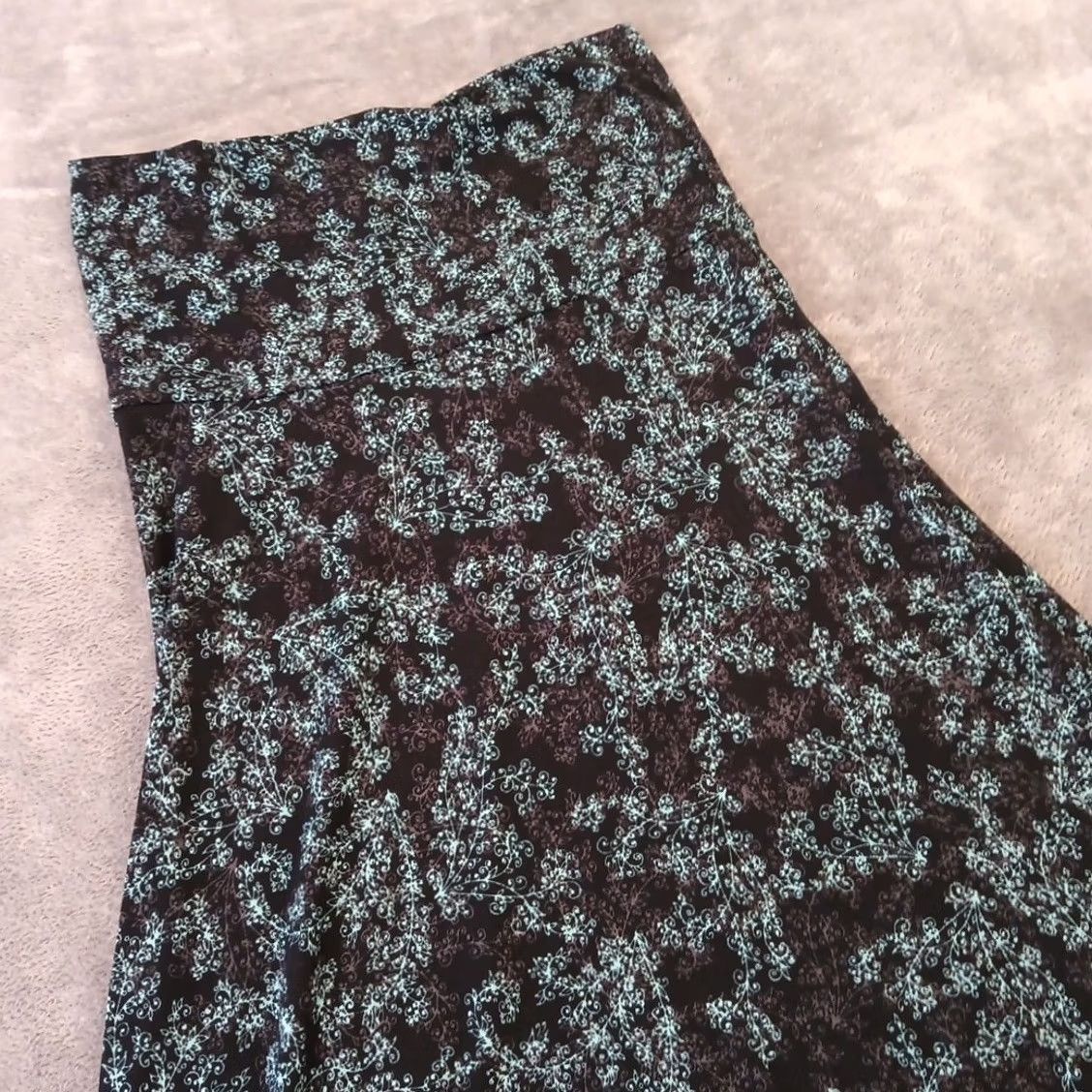 Vintage LuLaRoe Skirt Maxi WOMEN Regular XS Black Floral Long Pull On Stretch Size 26" / US 2 / IT 38 - 6 Thumbnail