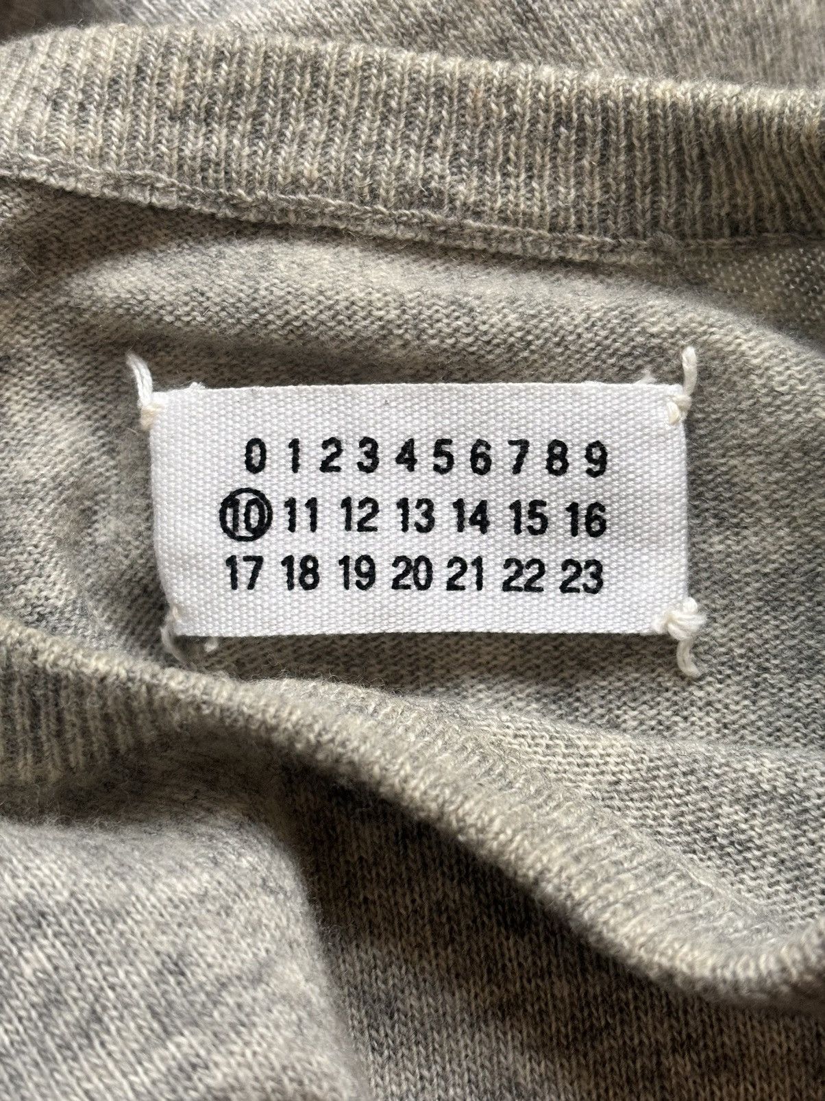 Maison Margiela Maison Martin Margiela | 1999 Elbow-Patch Knit Sweater Size US L / EU 52-54 / 3 - 6 Thumbnail