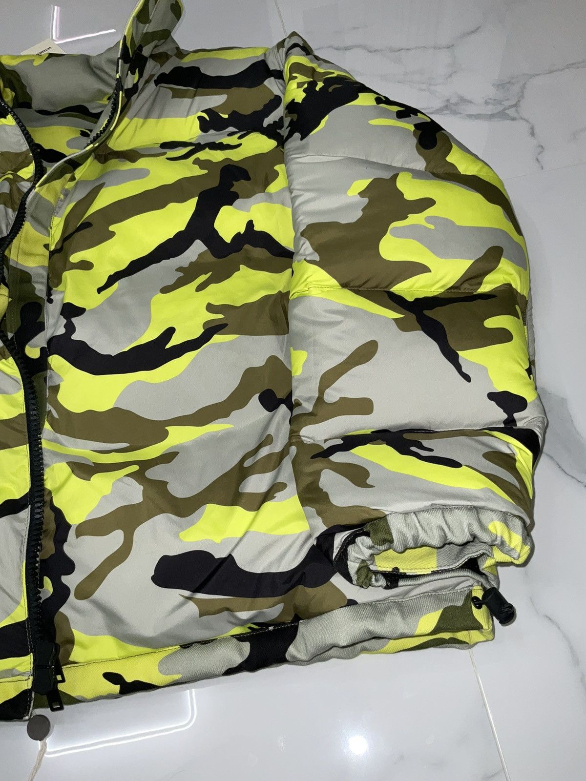 Vetements VETEMENTS Multicolor Camo Down Jacket Size US S / EU 44-46 / 1 - 15 Thumbnail