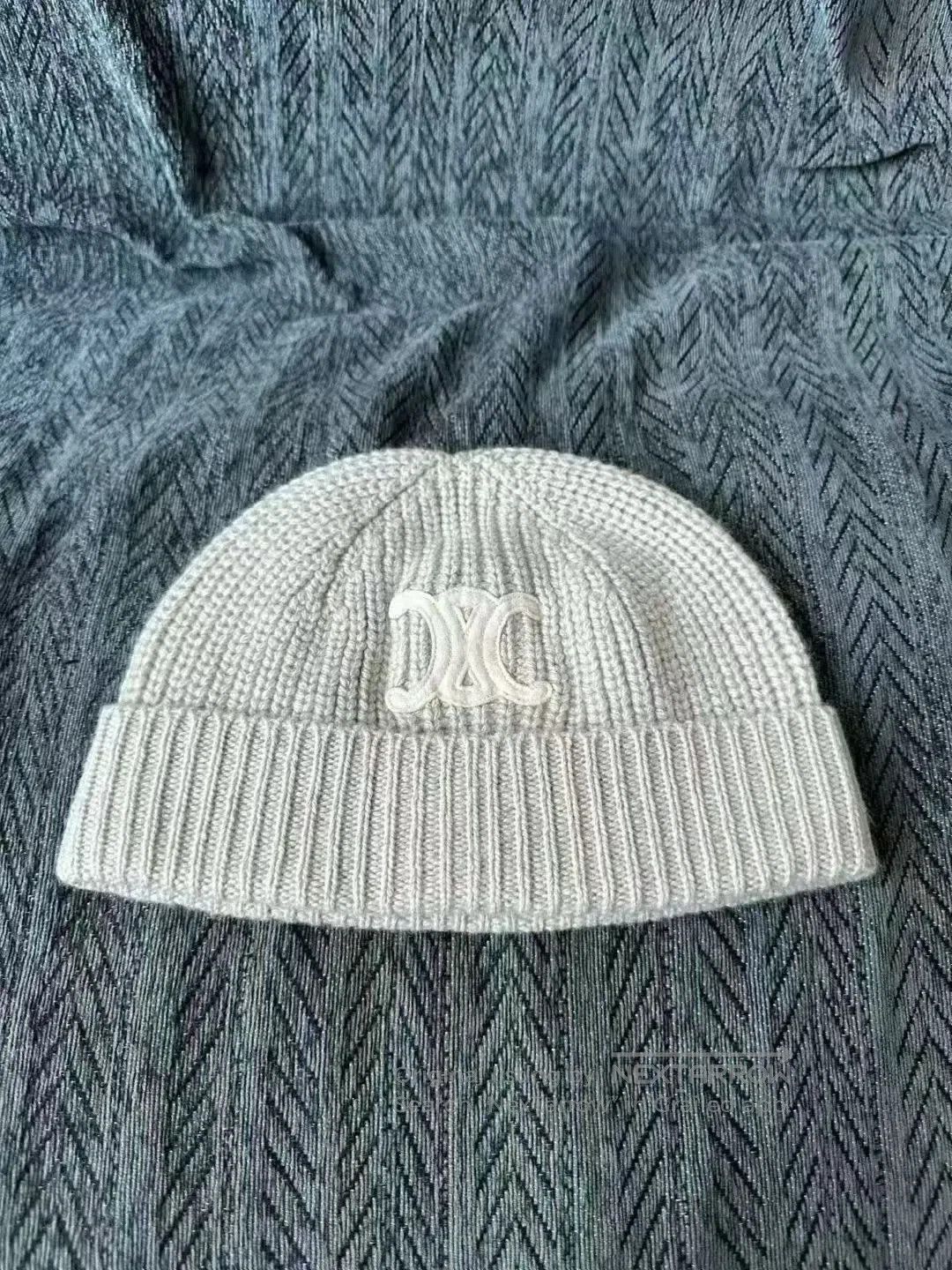 Celine CELINE Triumph Gate Cashmere Beanie| Size ONE SIZE - 1 Thumbnail
