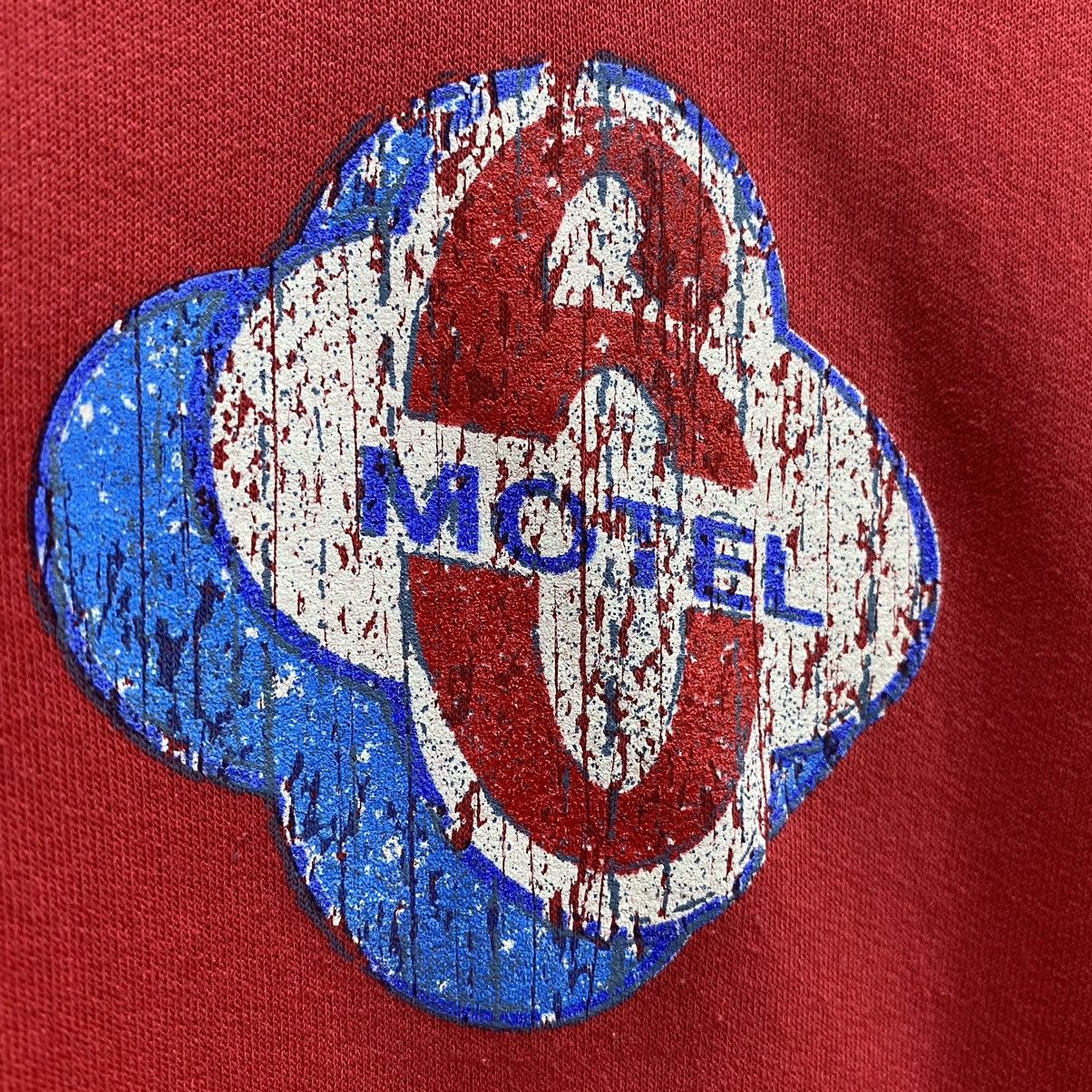Other Vintage Motel 6 Sweatshirt Red Small Logo Cracked Print Size US M / EU 48-50 / 2 - 7 Thumbnail