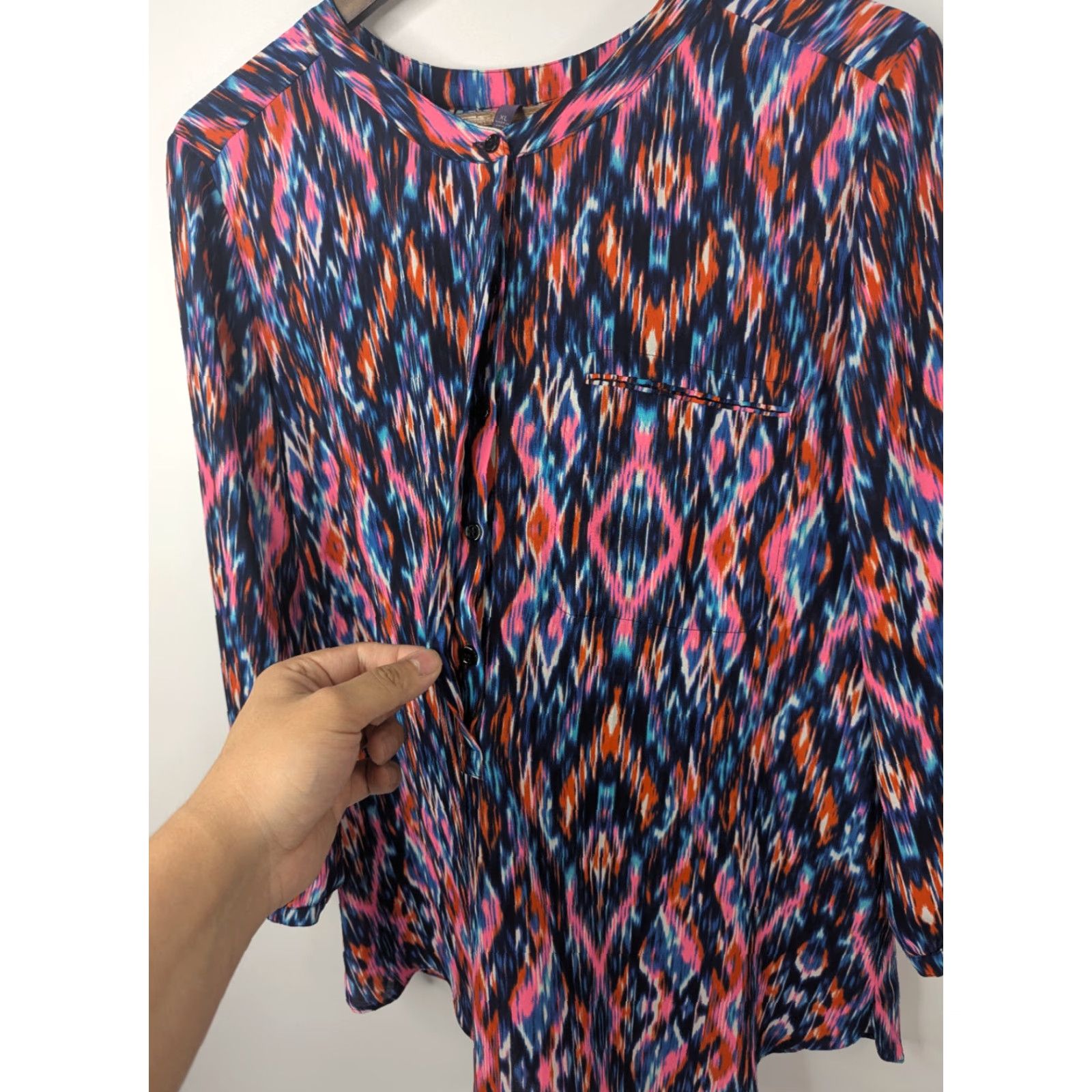 NYDJ VINTAGE? (No) NYDJ Blouse XL Ikat Artsy Abstract Pleated Back 3/4 Sleeve Popover Top Tunic Size XL / US 12-14 / IT 48-50 - 2 Thumbnail