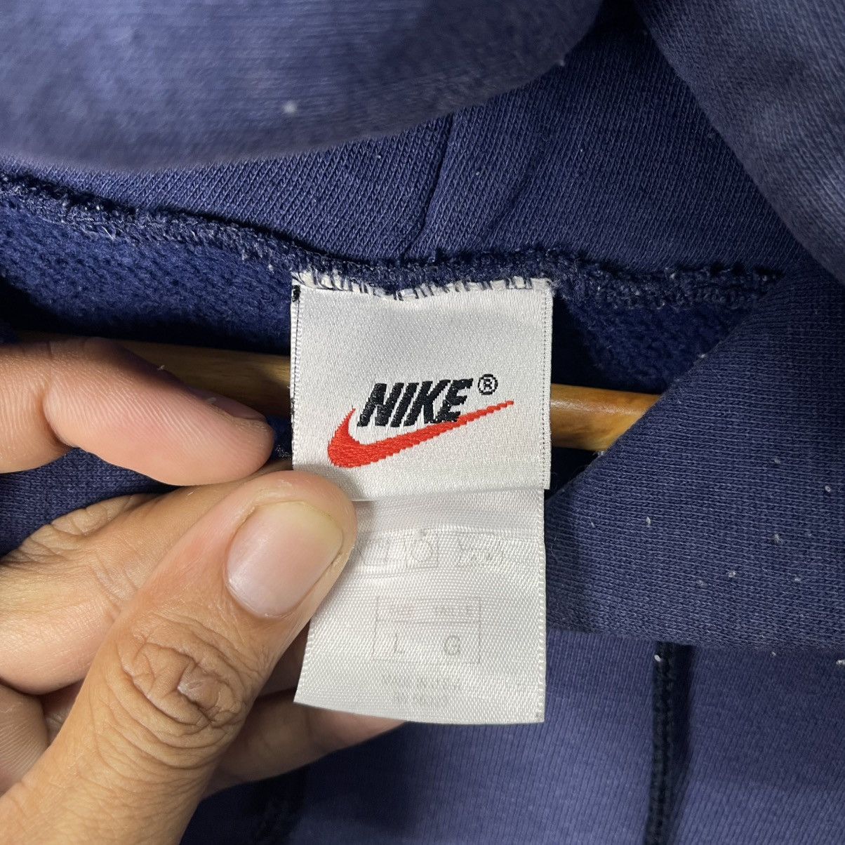Nike 90s Nike Mini Swoosh Hoodie Navy (XL) Size US L / EU 52-54 / 3 - 7 Thumbnail