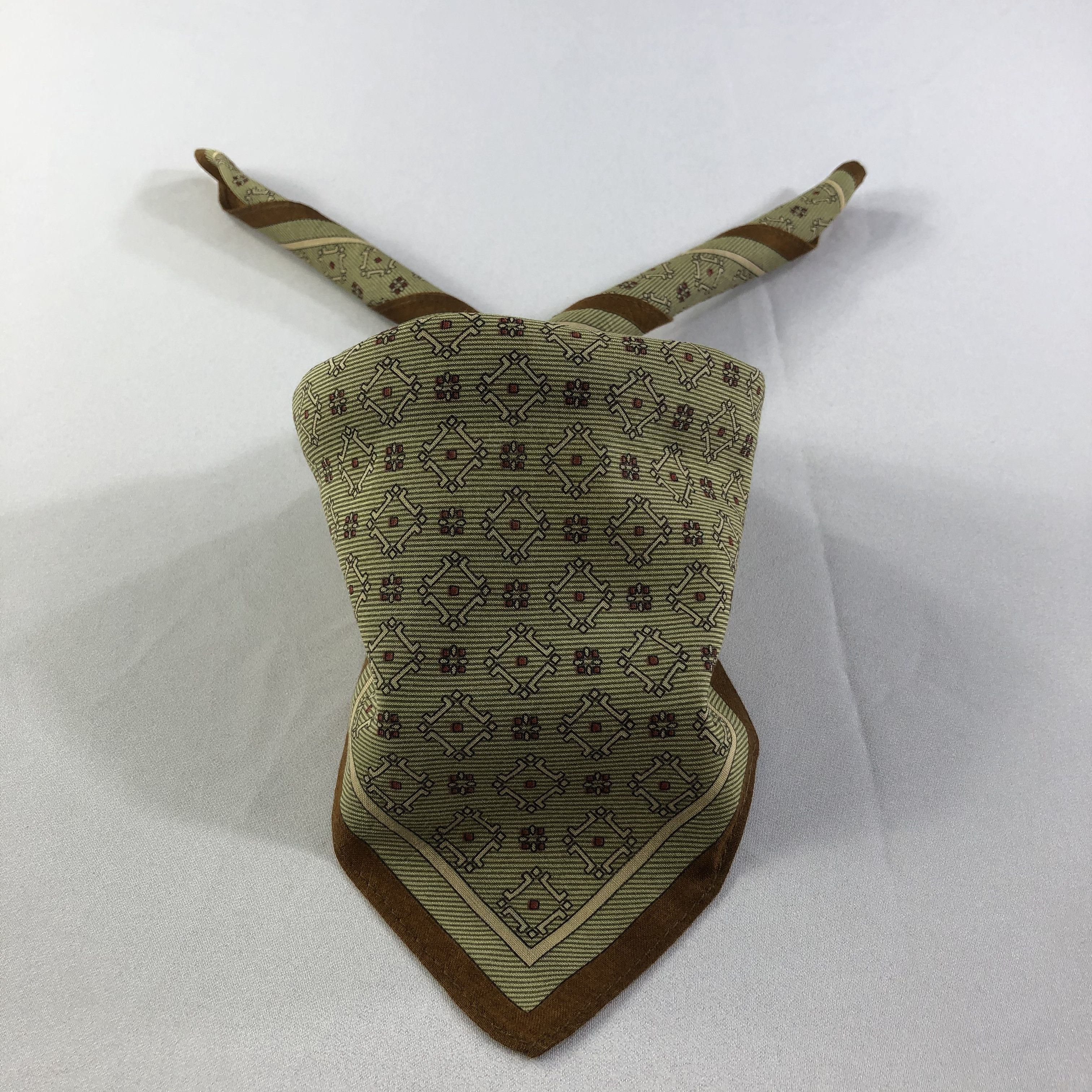 Michiko Koshino London Michiko Koshino Handkerchief Neckerchief Bandana H1482 Size ONE SIZE - 1 Thumbnail