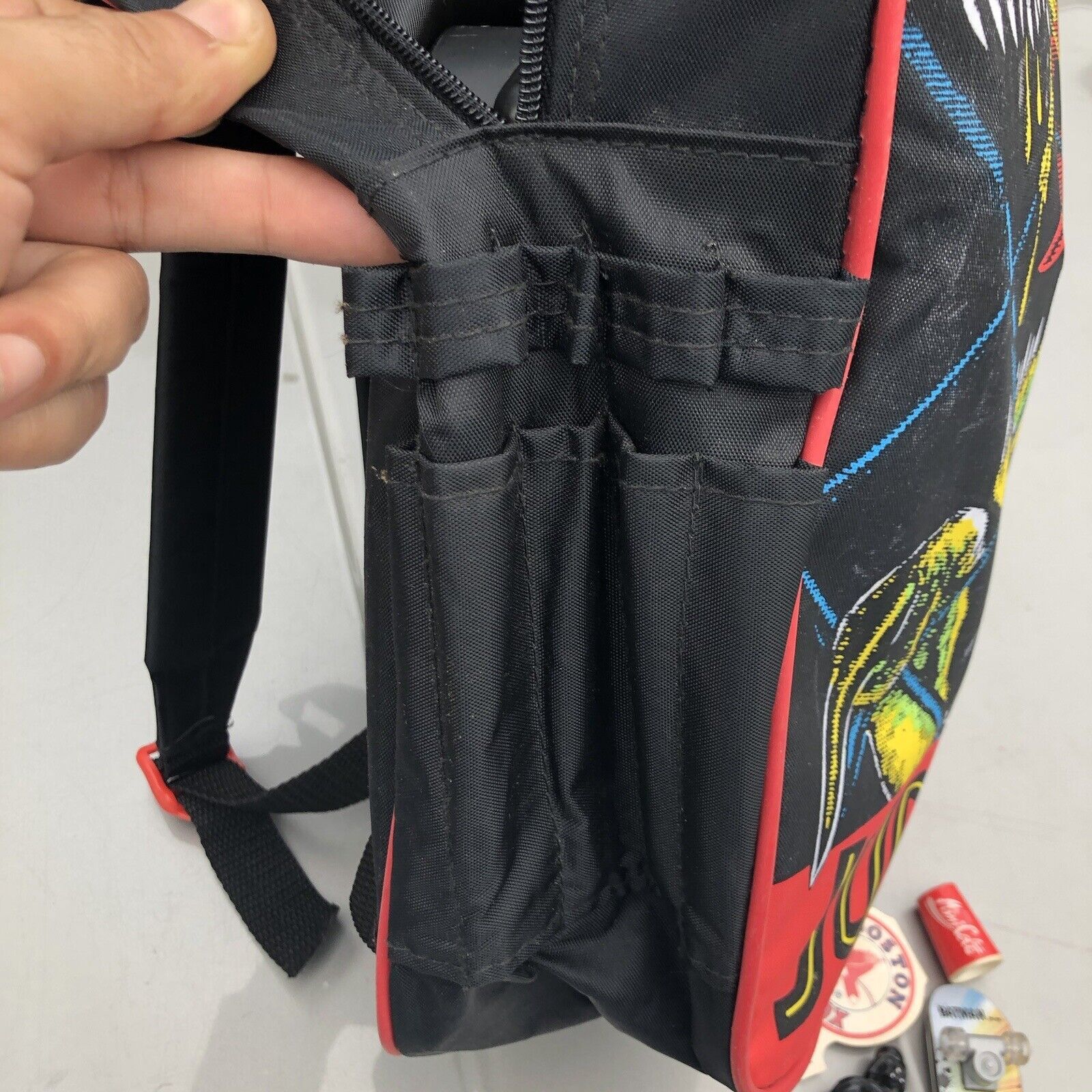 Vintage Vintage 1993 Jurassic Park Backpack Velociraptor Black Red Size ONE SIZE - 4 Thumbnail