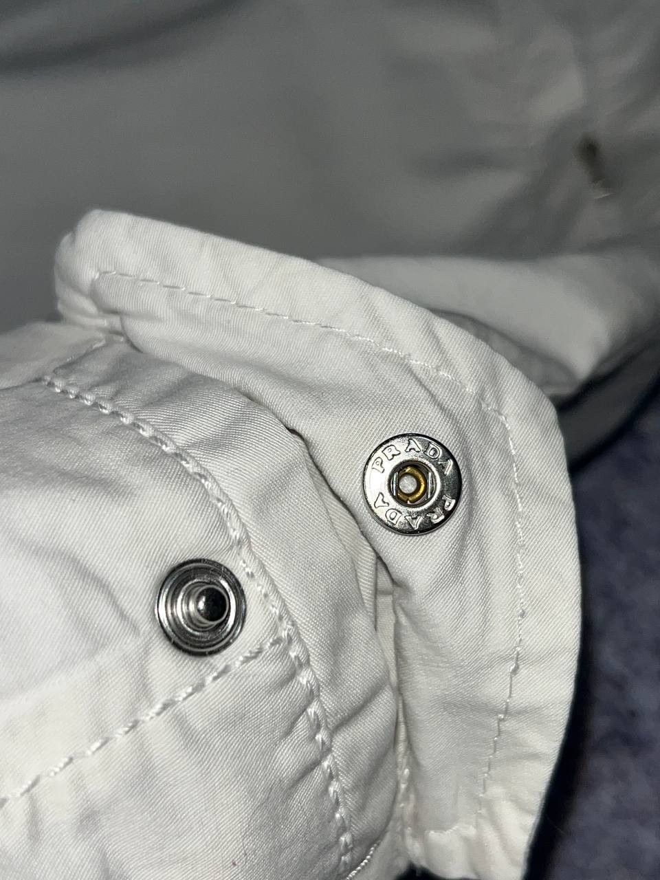 Prada Luxury Summer Prada 3/4 white Cargo Pants Traingle Logo Size 28" / US 6 / IT 42 - 10 Thumbnail