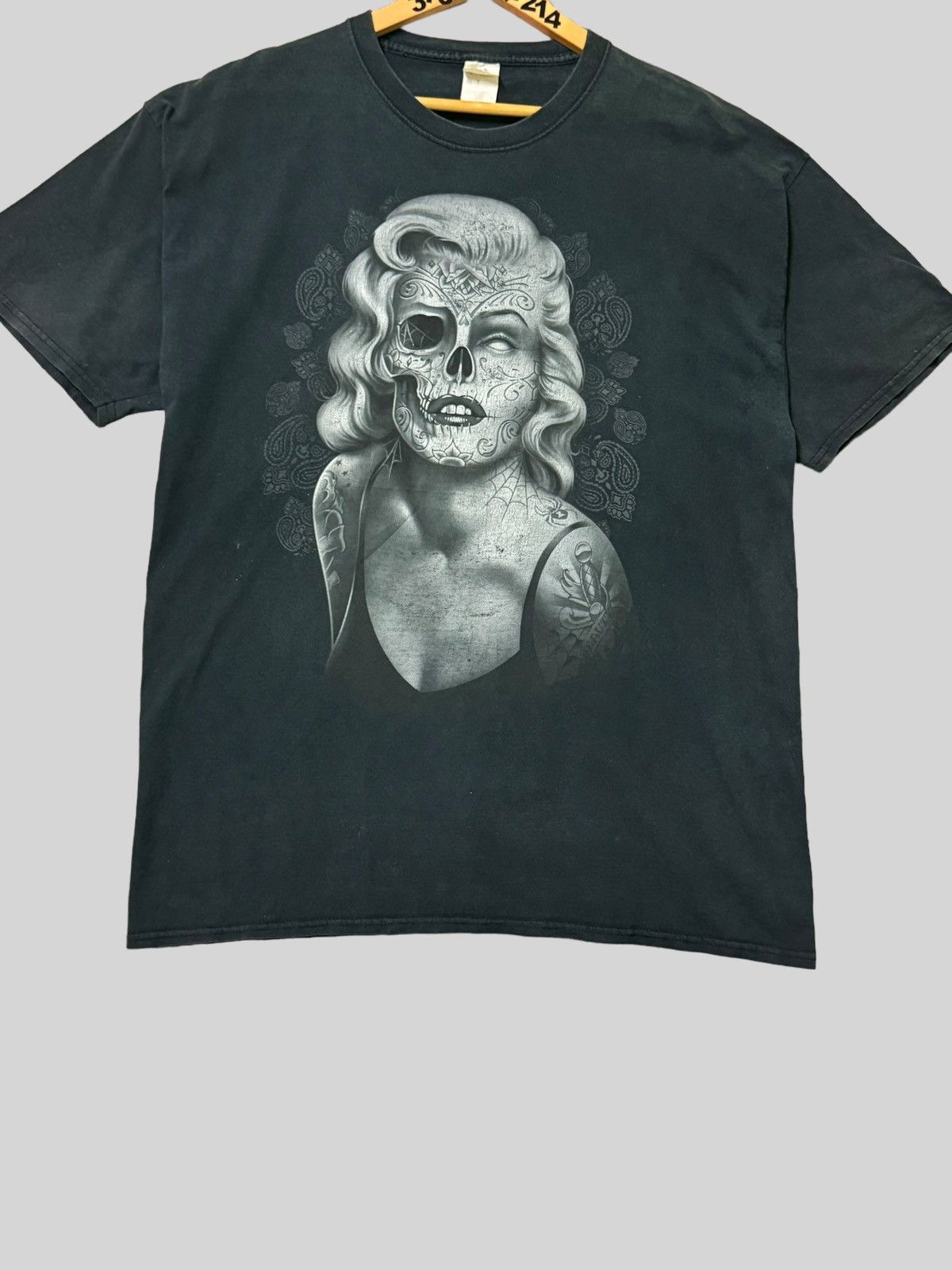 Vintage Vintage Marilyn Monroe Skull Tattoo Dead Face Tee Size US L / EU 52-54 / 3 - 4 Thumbnail