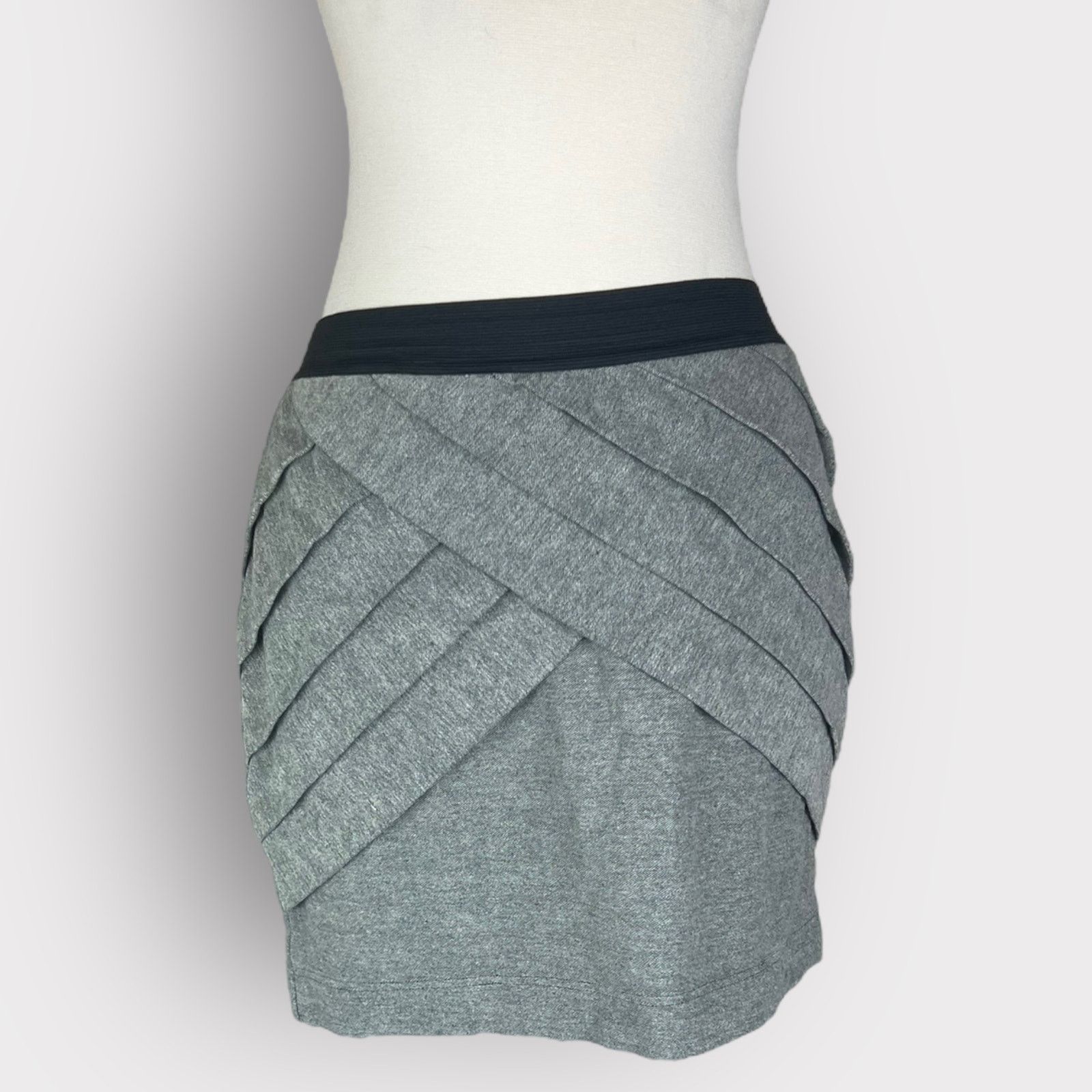 Urban Outfitters Silence + Noise | Gray Solid Chic Pencil Skirt | Medium Size 28" / US 6 / IT 42 - 4 Thumbnail