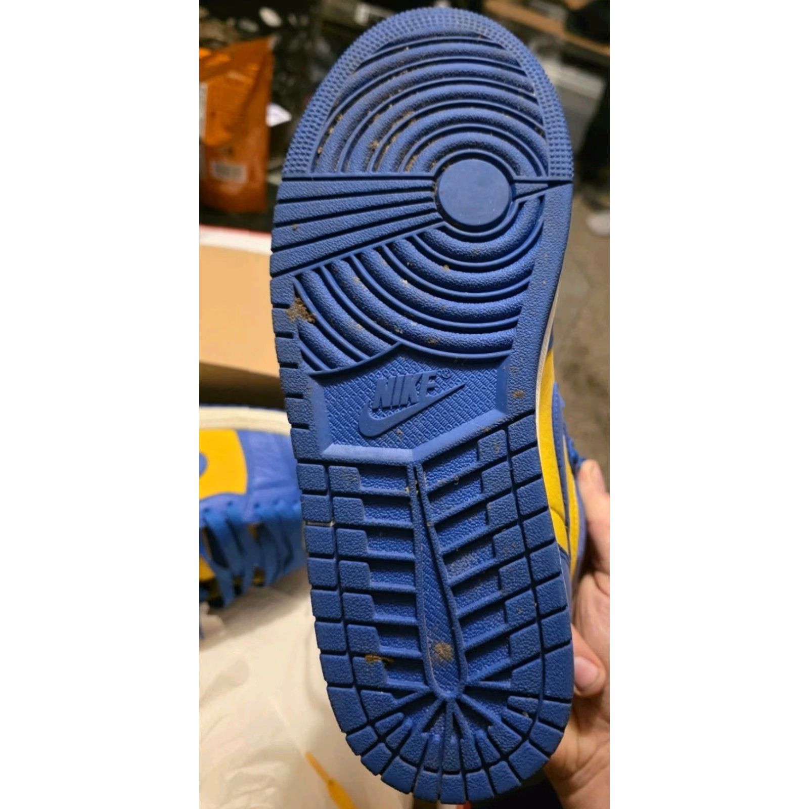Jordan Brand Jordan 1 Retro High OG Reverse Laney Women’s Size 10 Sneaker Blue/Yellow Nike? Size US 8 / IT 38 - 4 Thumbnail