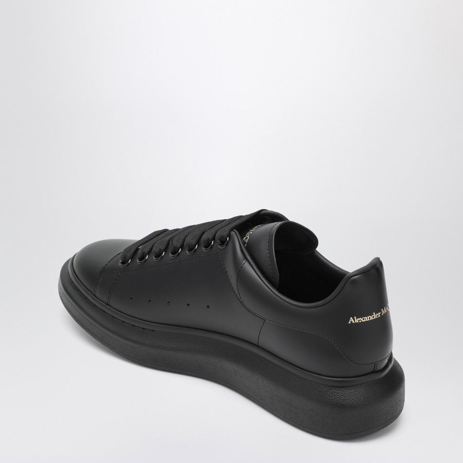 Alexander McQueen o1d2blof0126 Oversize Low-Top Sneakers in Black Size US 6.5 / EU 39-40 - 4 Thumbnail