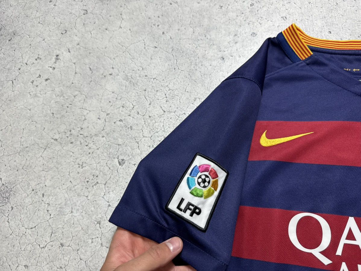 Nike Nike FC Barcelona 2015/2016 Vintage Soccer Jersey FCB Size US S / EU 44-46 / 1 - 7 Thumbnail