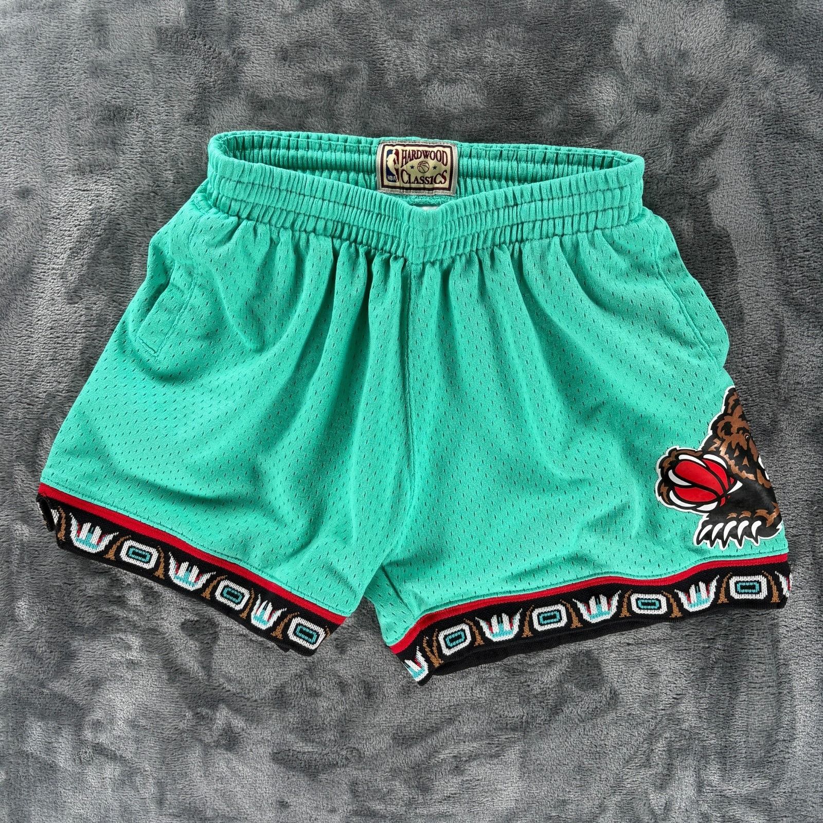 Mitchell & Ness Mitchell & Ness Vancouver Grizzlies Shorts Women S Vintage N Size 26" / US 2 / IT 38 - 1 Thumbnail