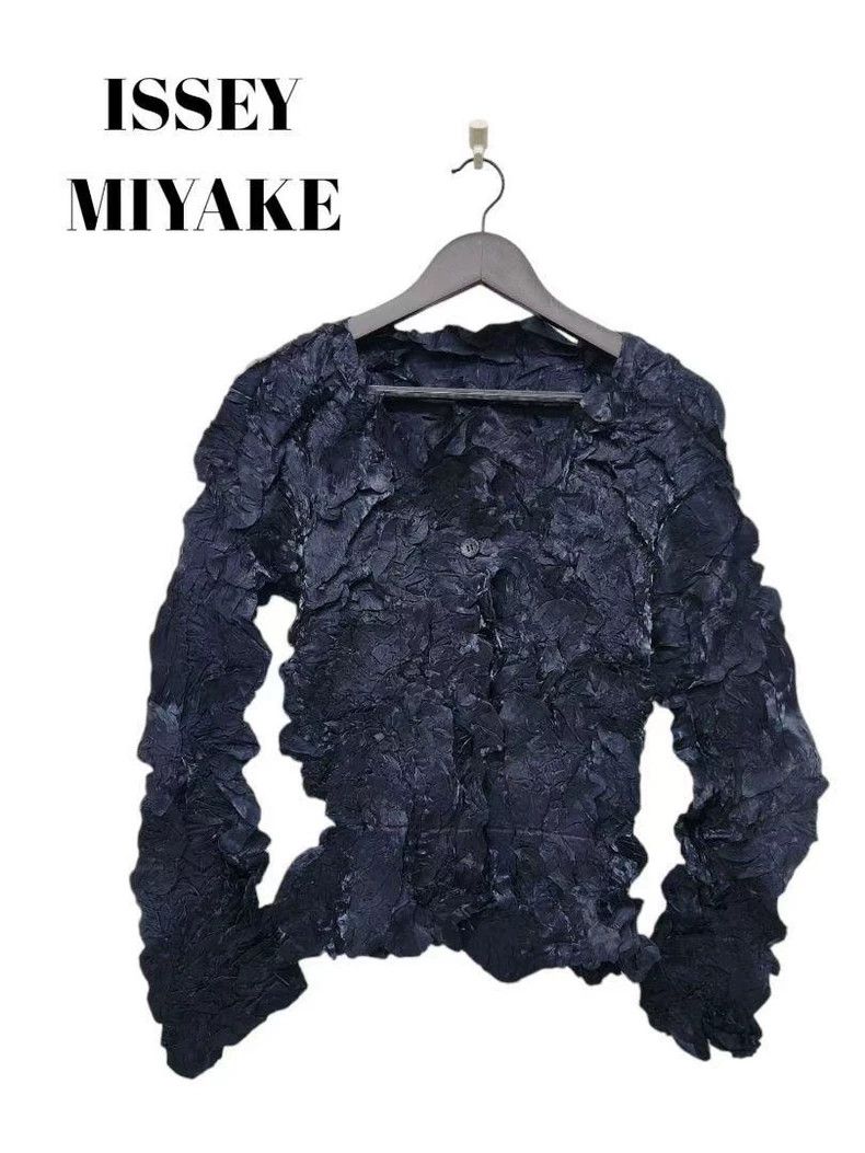 Issey Miyake Issey Miyake Deep blue medieval main storyline Misty Fores Size M / US 6-8 / IT 42-44 - 2 Thumbnail