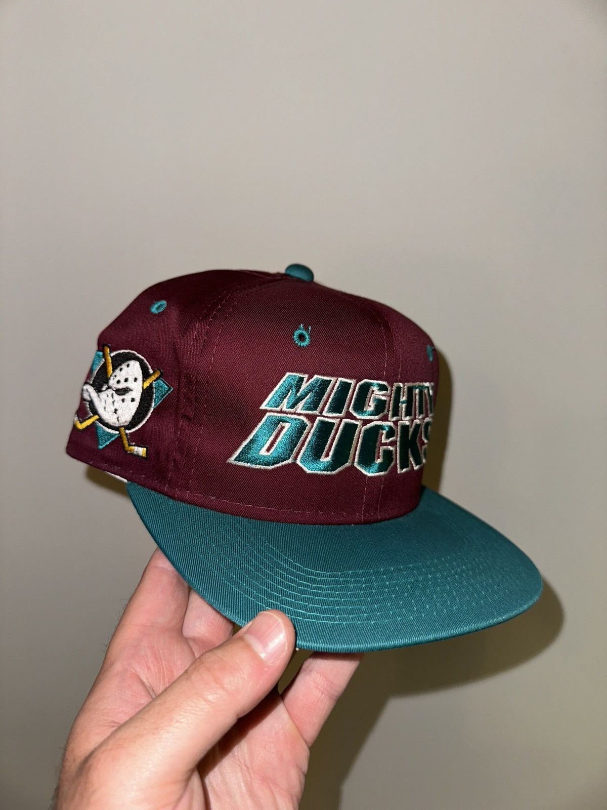 NHL × Sports Specialties × Vintage Vintage DS Mighty Ducks Sports Specialties Script Snapback Size ONE SIZE - 3 Thumbnail