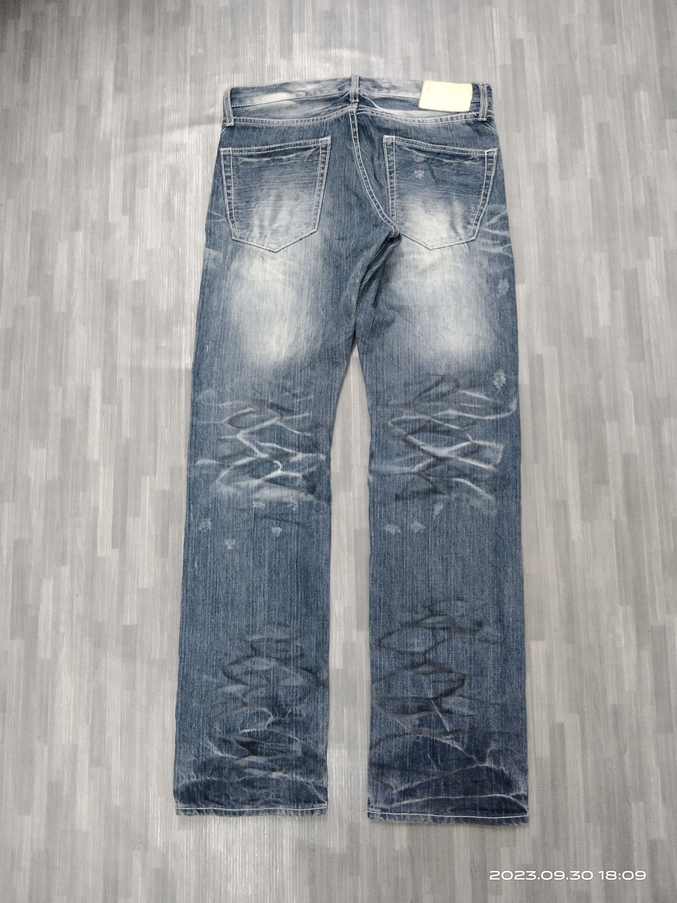 Japanese Brand SICK RIPED PACTHWORK URBAN CRAFT DENIM PANTS Size US 32 / EU 48 - 3 Thumbnail