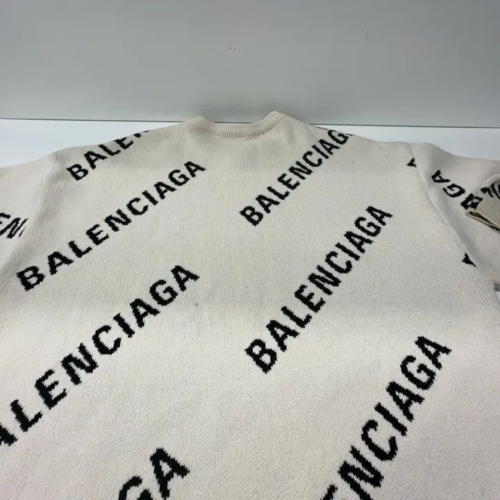 Balenciaga Balenciaga Balenciaga Allover Logo Cotton Knit Sweater -25 Size US S / EU 44-46 / 1 - 7 Thumbnail