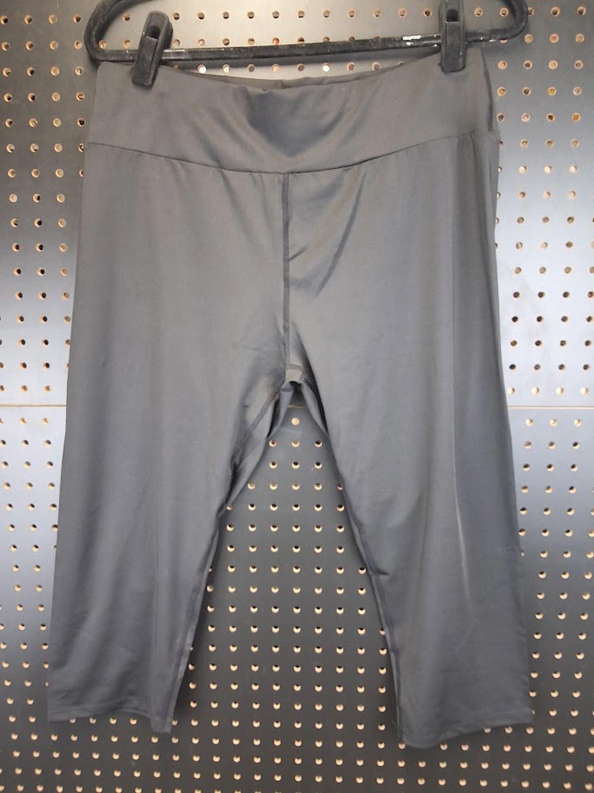 Genetic Manipulation Shinichiro Kuriya Black Women's Capri Pants XXL - Comfortable & Stretchy! Size 42" / US 20 - 1 Thumbnail