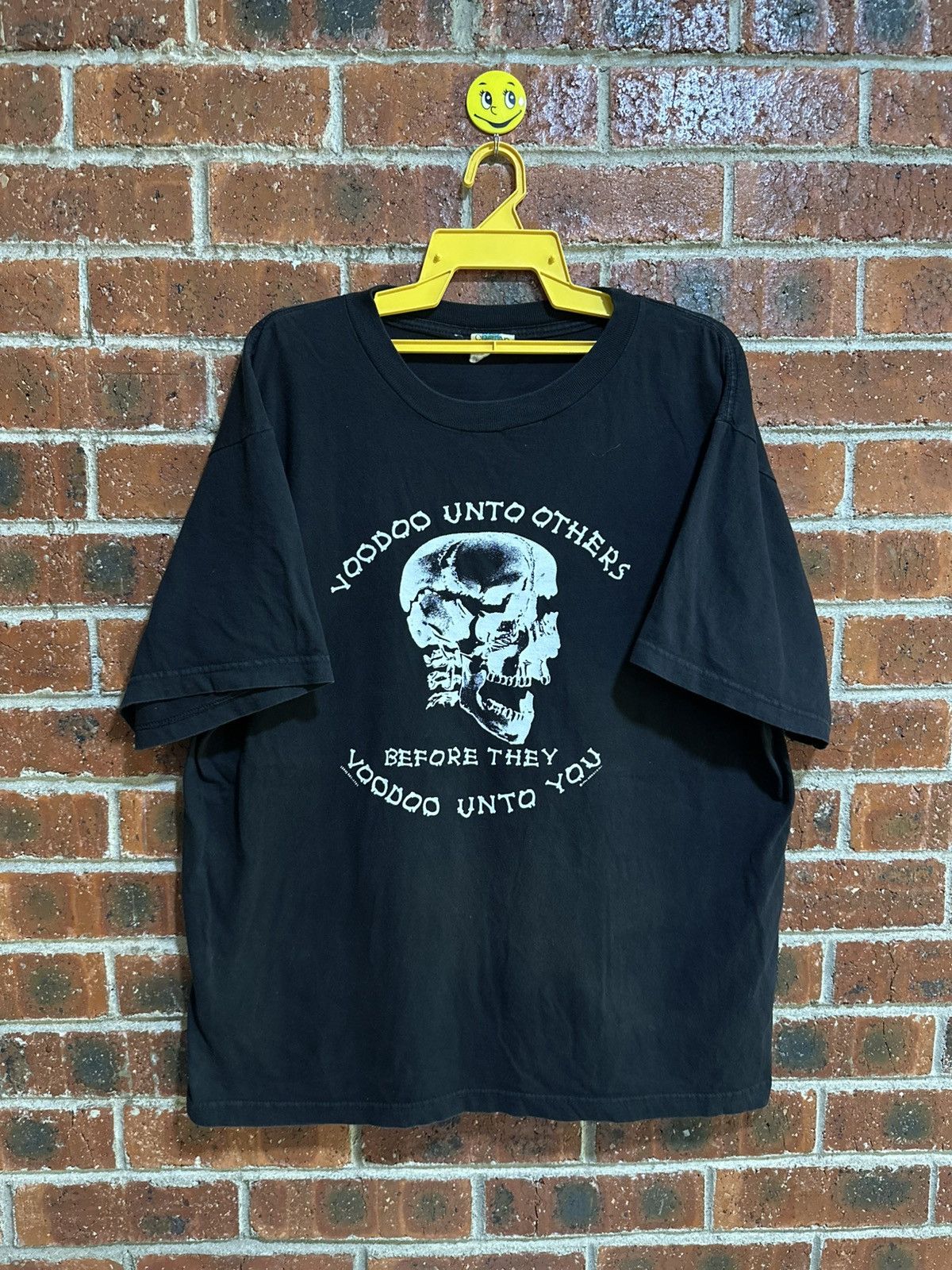 Band Tees Vintage Marie Laveau’s House Of Voodoo Sun Faded Tee Size US XL / EU 56 / 4 - 1 Thumbnail