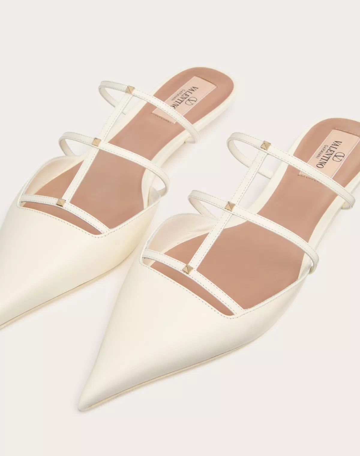 Valentino o1s1wg110426 Rockstud Wispy Calfskin Mules in Ivory Size US 8 / IT 38 - 5 Thumbnail