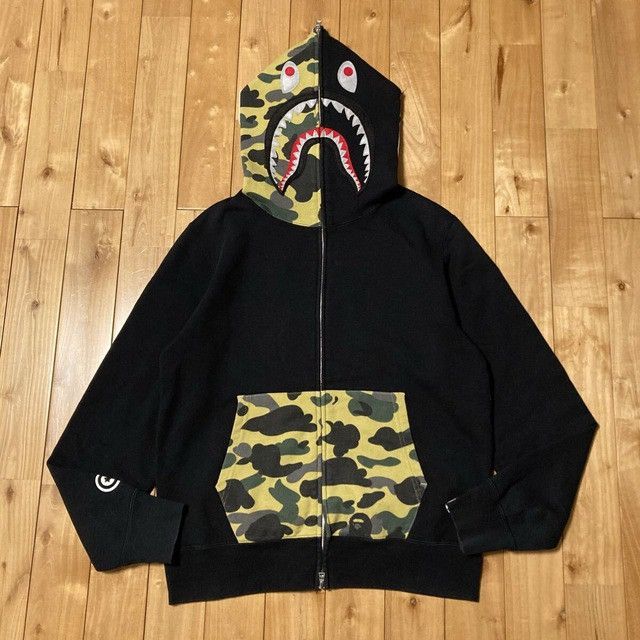 Bape BAPE Reflector Camo Shark Full Zip Hoodie a bathing ape Size US L / EU 52-54 / 3 - 2 Thumbnail