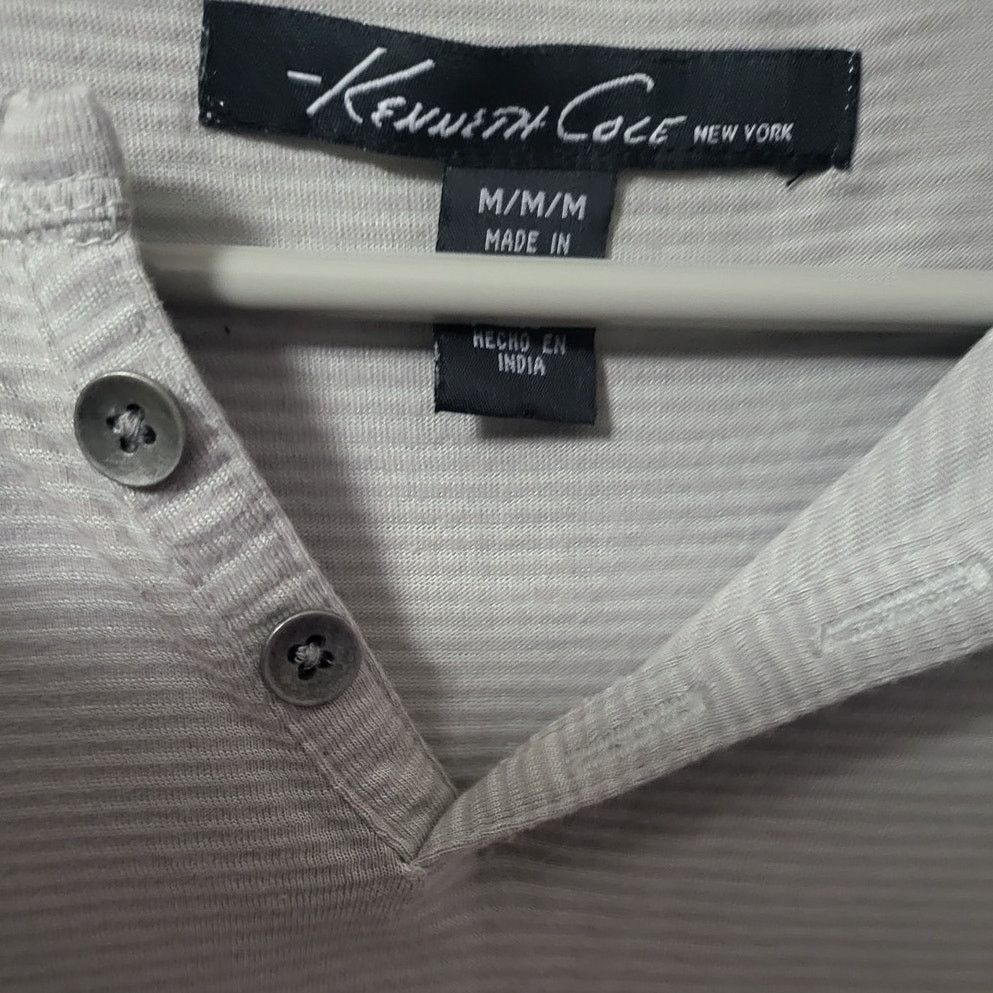 Kenneth Cole Kenneth Cole Beige Striped V Neck Short Sleeve Shirt- Medium Size US M / EU 48-50 / 2 - 3 Thumbnail