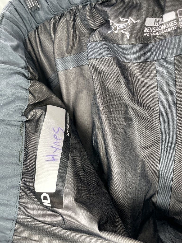 Arc'teryx ARCTERYX LEAF Alpha Gen 2 Wolf Gore Tex Pro Pant Size US 30 / EU 46 - 22 Thumbnail
