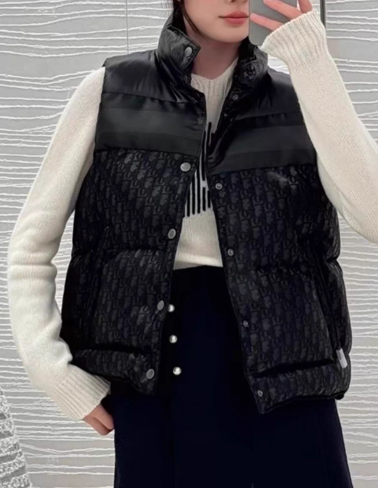 Dior Dior Women's Black Full Logo Down Vest M NWT Size M / US 6-8 / IT 42-44 - 7 Thumbnail
