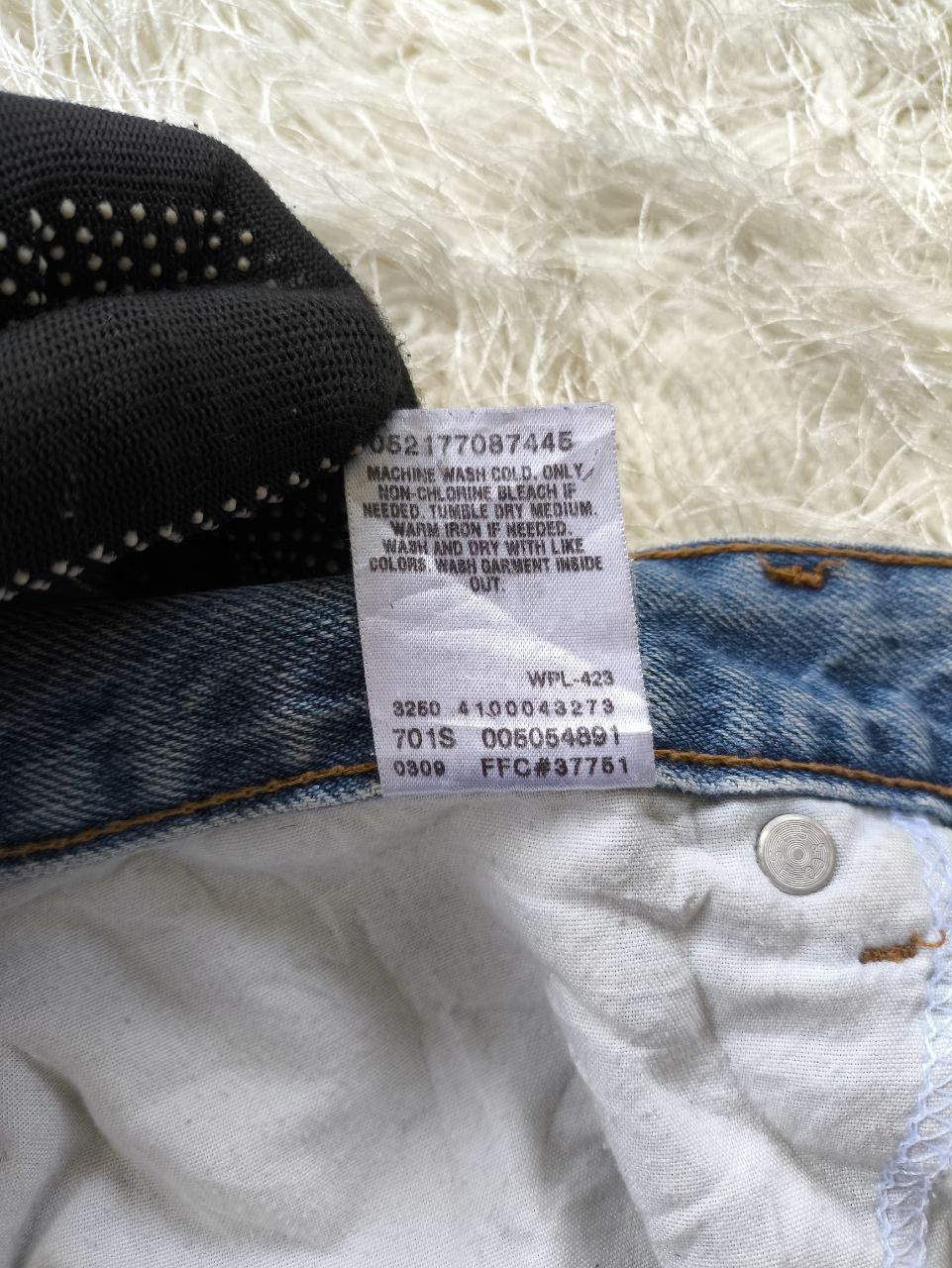 Levi's Vintage Clothing LEVI'S 505 Regular Fit Medium Wash Distressed Denim Jeans Size US 34 / EU 50 - 11 Thumbnail
