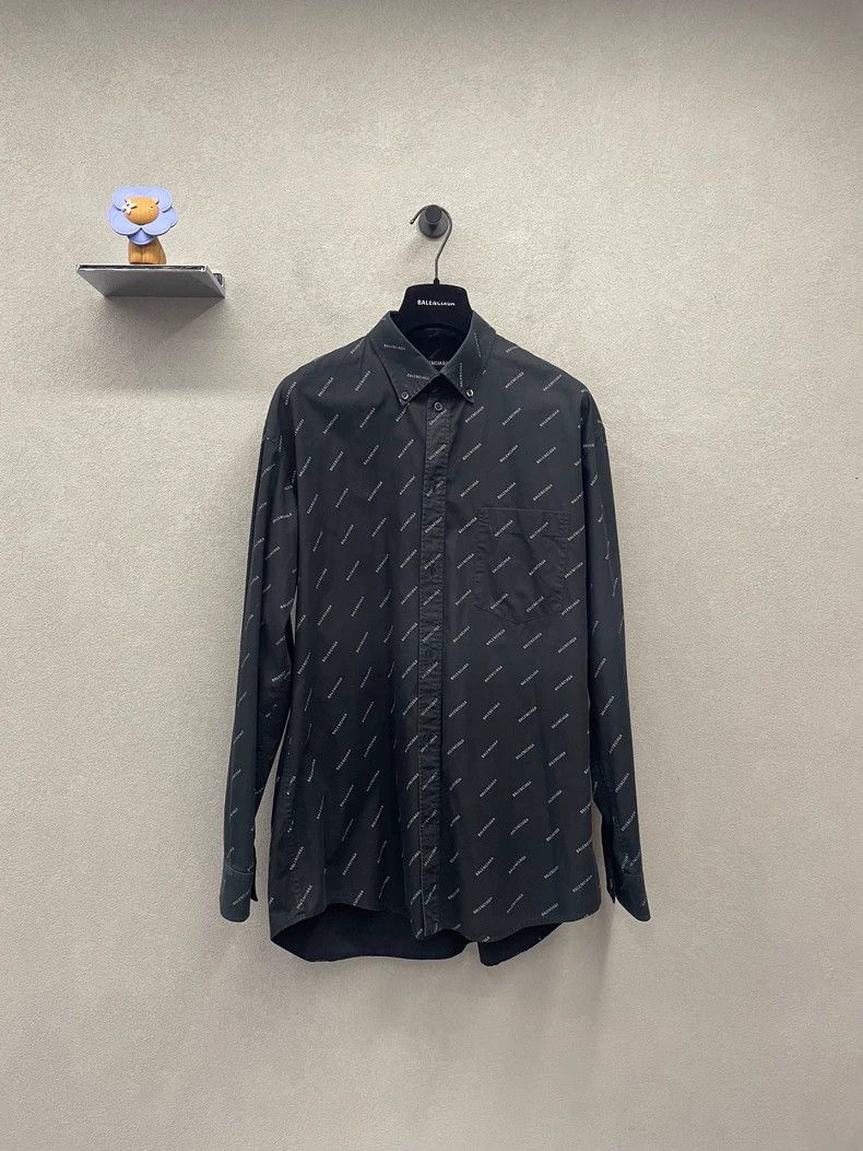 Balenciaga size 38 Black Logo Full Print Casual Shirt~ Siz