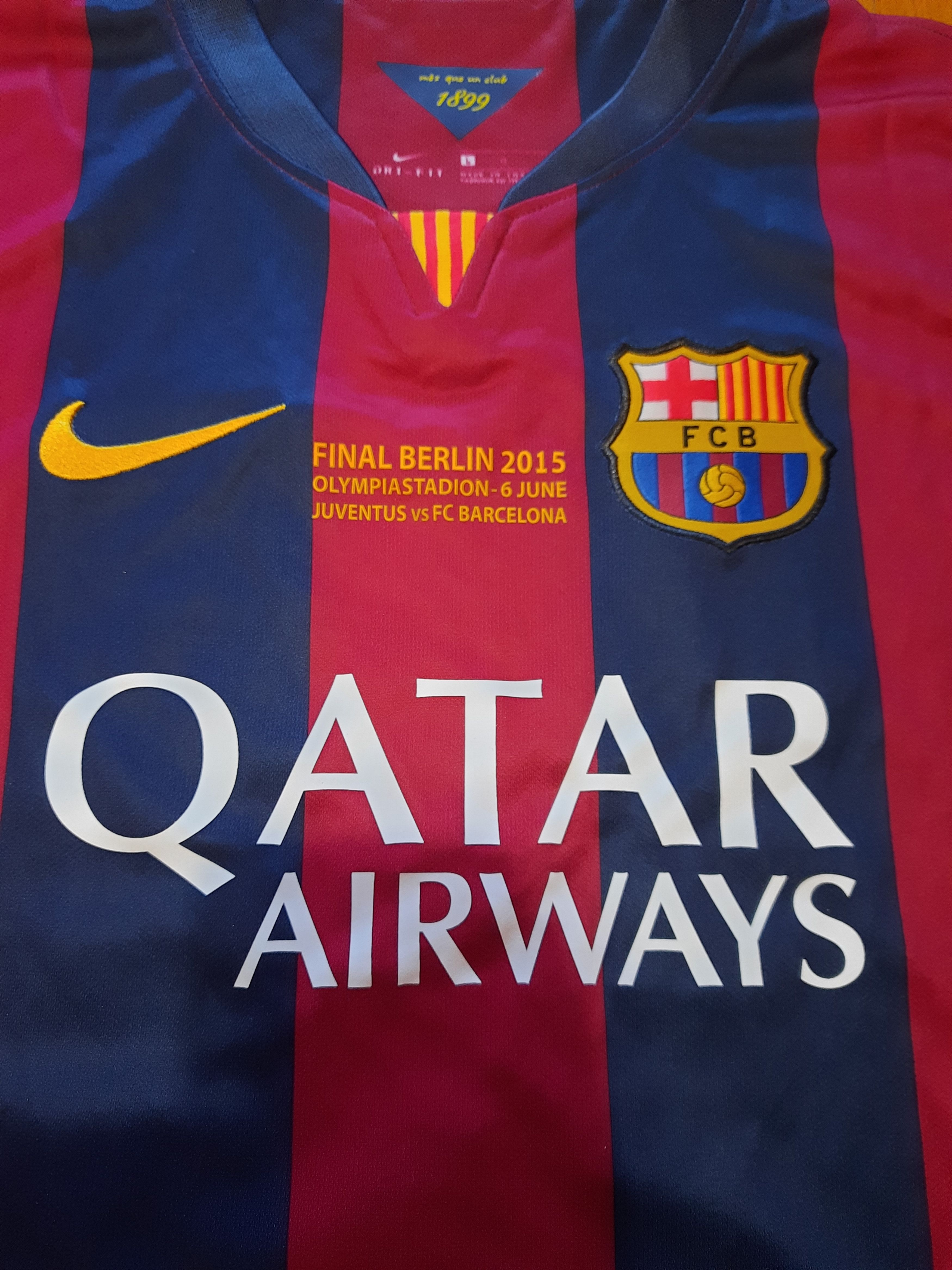Other F C Barcelona Lionel Messi Football Soccer Size US L / EU 52-54 / 3 - 8 Thumbnail