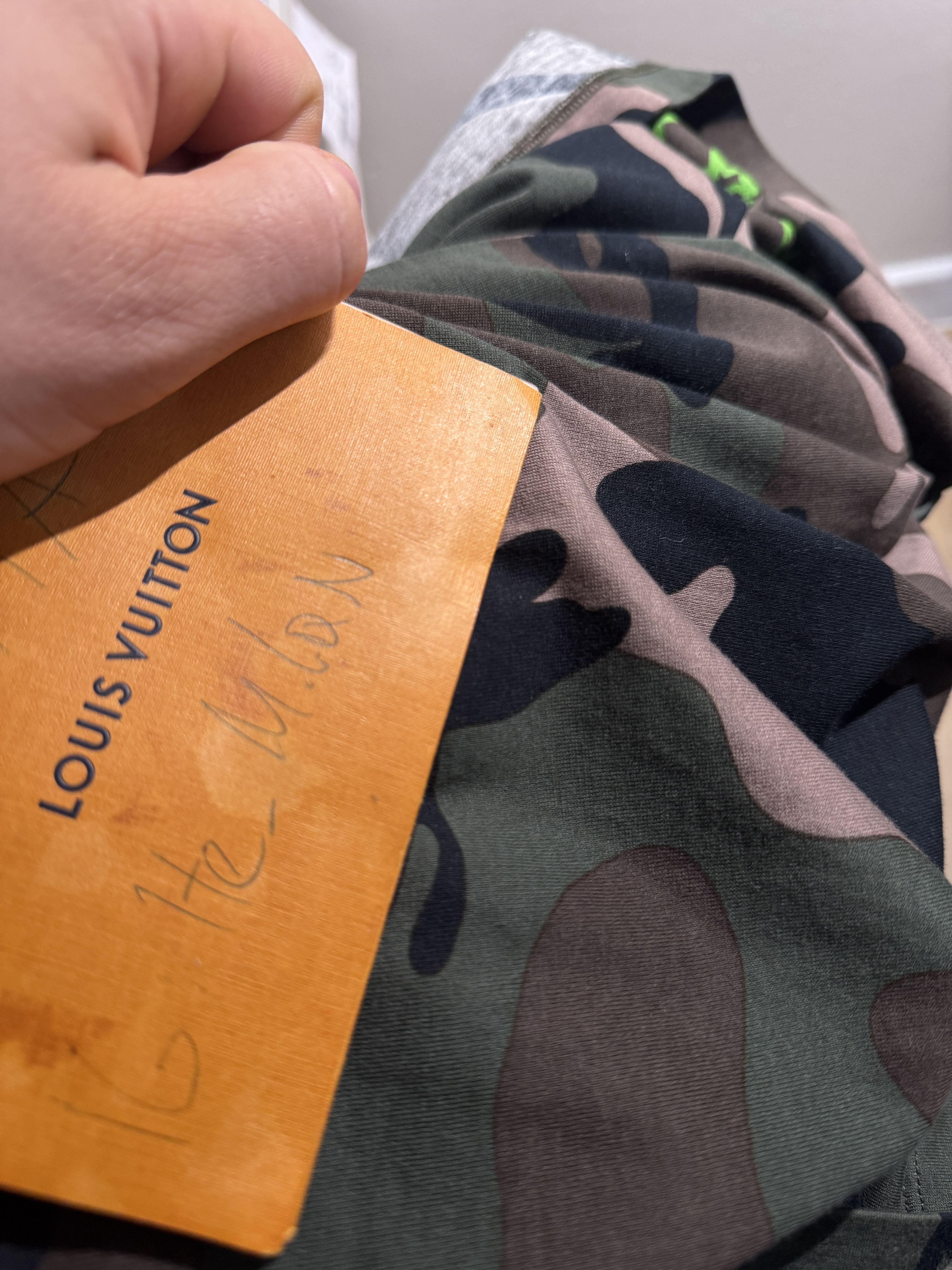 Valentino Valentino Camo tee Size US M / EU 48-50 / 2 - 10 Thumbnail