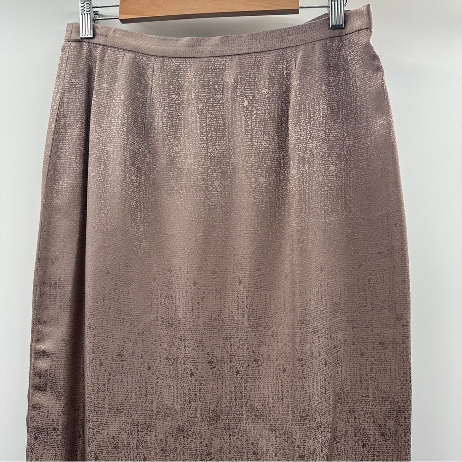 Adrianna Papell Adrianna Papell 100% Silk Beige Blazer Skirt Set Size 12 Size XL / US 12-14 / IT 48-50 - 5 Thumbnail
