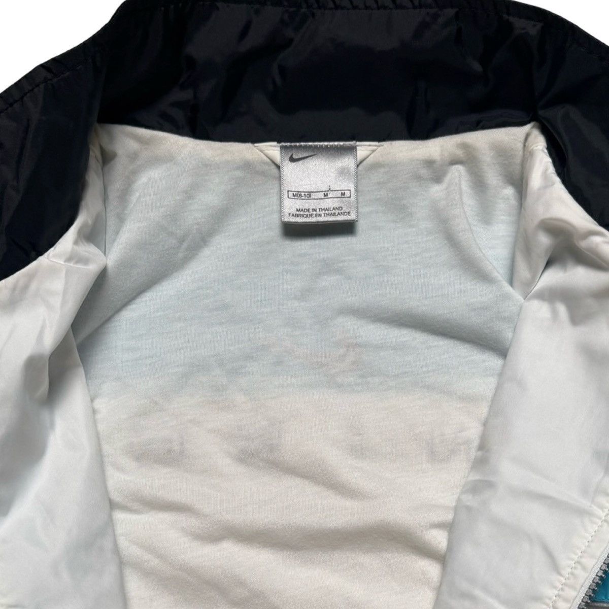 Nike Vintage Nike Windbreaker Jacket Women’s Size Medium Full 90s Size M / US 6-8 / IT 42-44 - 3 Thumbnail