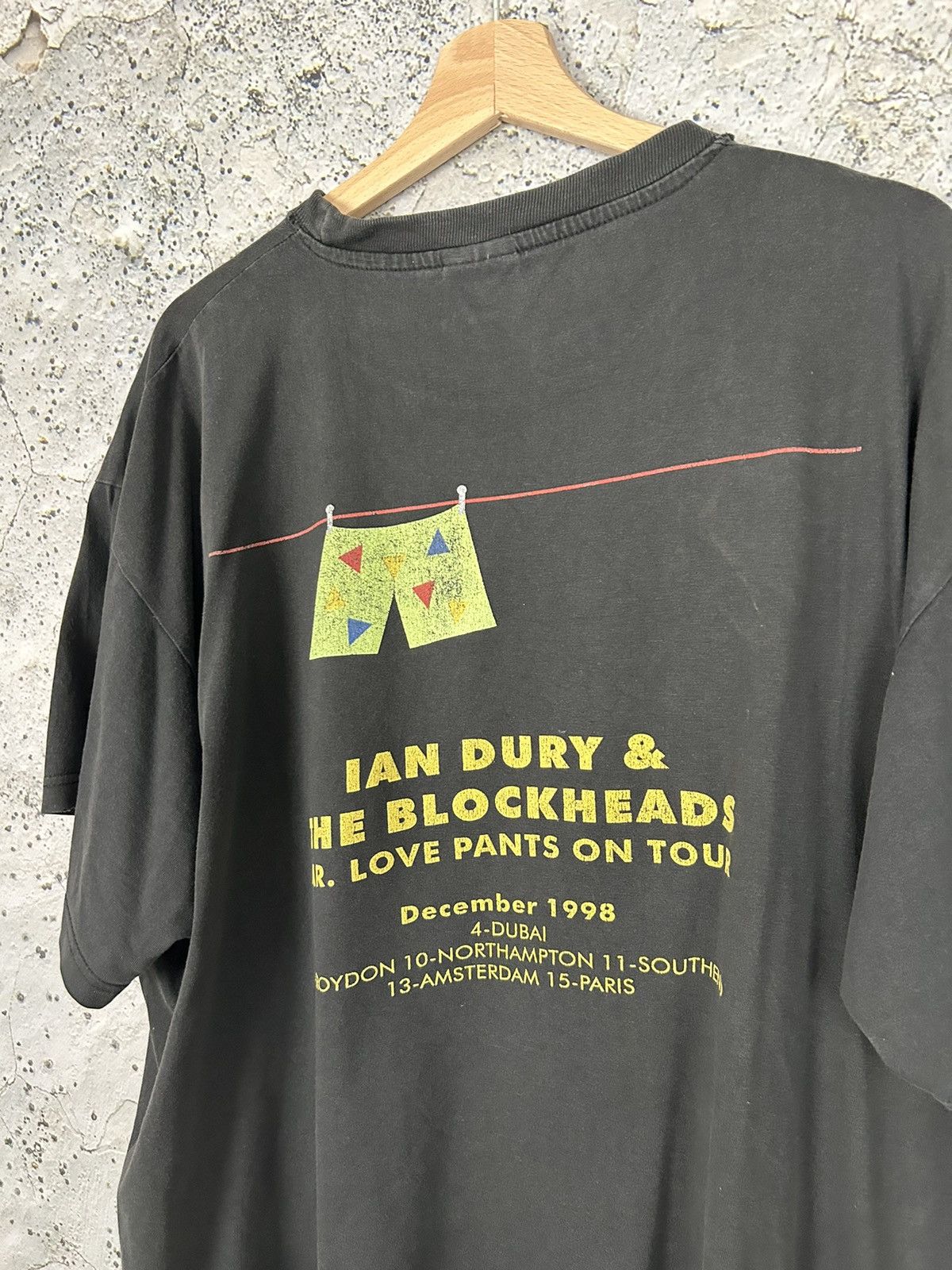 Band Tees Vintage Blockhead 90s Band Tee Tour Rare Washed Black Size US XL / EU 56 / 4 - 5 Thumbnail