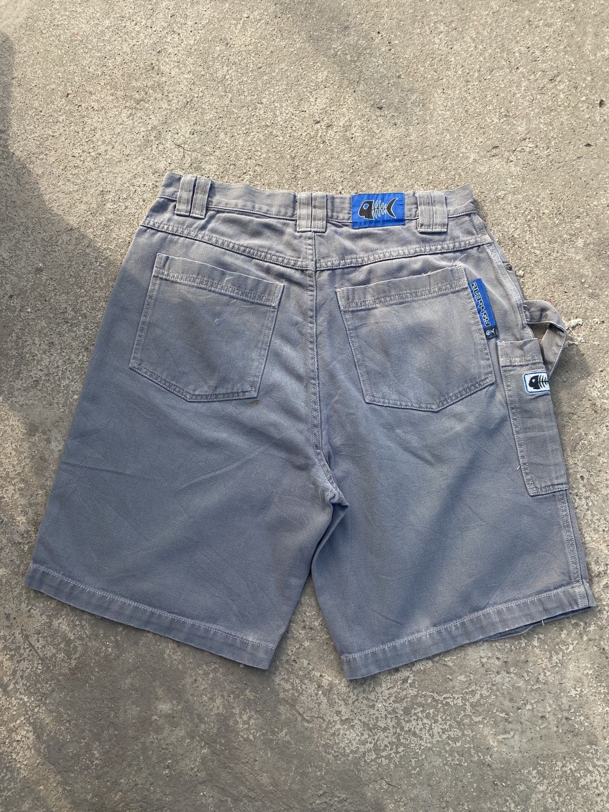 Vintage Fishbone Thrashed shorts Size US 33 - 1 Thumbnail