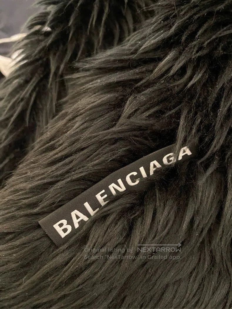 Balenciaga Balenciaga Heavy Fur Coat with Zipper . Size US L / EU 52-54 / 3 - 4 Thumbnail
